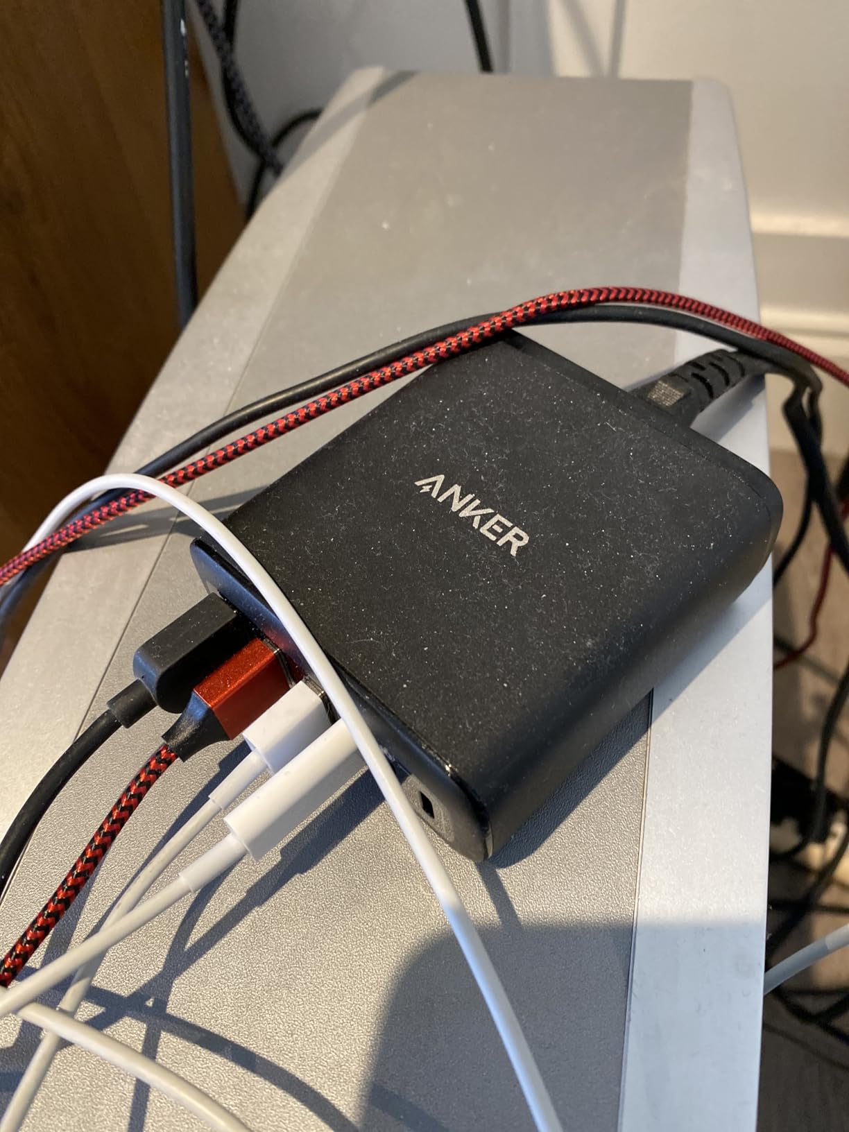 Anker Desktop Charger, Fast Charging USB C Charger with 112W Max 6-Port Desk Accessories for Home Office, Compatible with Multiple Devices, iPhone, iPad, MacBook, Galaxy and More customer photo 2