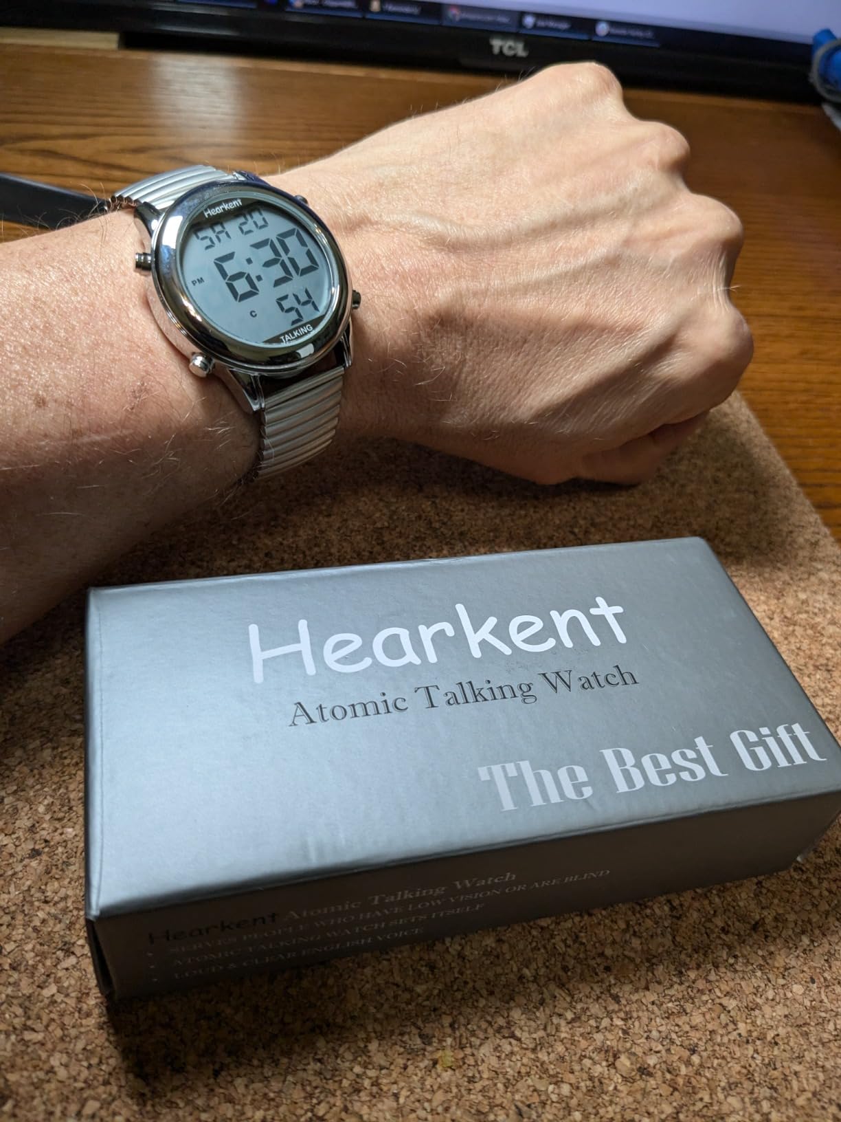 Large Digital Talking Watch English Speaking for The Blind, Elderly or Visually impaired Receives US Signals Automatic Time and Date Correction Big Numbers Easy to See Loud and Clear-Hearkent-2117M customer photo 1