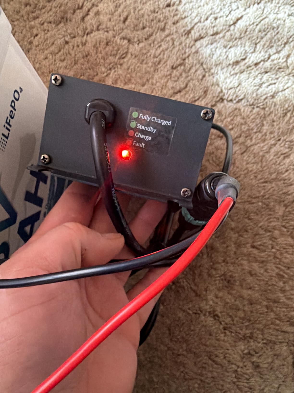 LiTime IP65 Waterproof 14.6V 10A LiFePO4 Onboard Charger, Fast Charging, 4 Safety Protections, Better Charging Performance, Extend Lithium Batteries Life, with LED Indicator, Outdoor & Marine Use customer photo 2