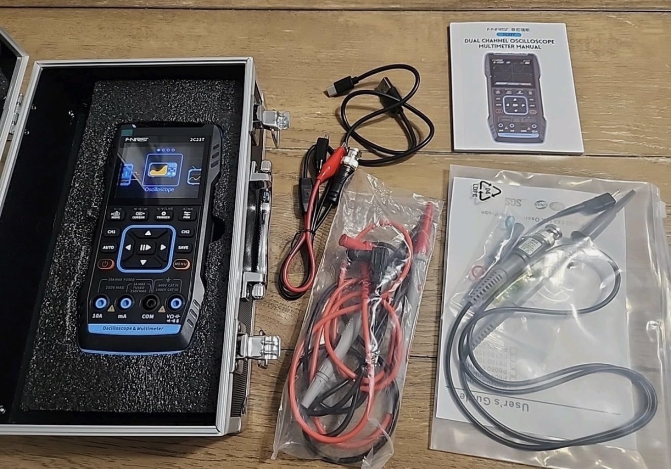 FNIRSI 2C23T 3 in 1 Handheld Oscilloscope Multimeter DDS Generator, 2 Channels, 10MHz Bandwidth, 50MSa/s Sampling Rate, 10000 Counts, Voltage, Current, Capacitor, Resistor, Diode Test customer photo 1