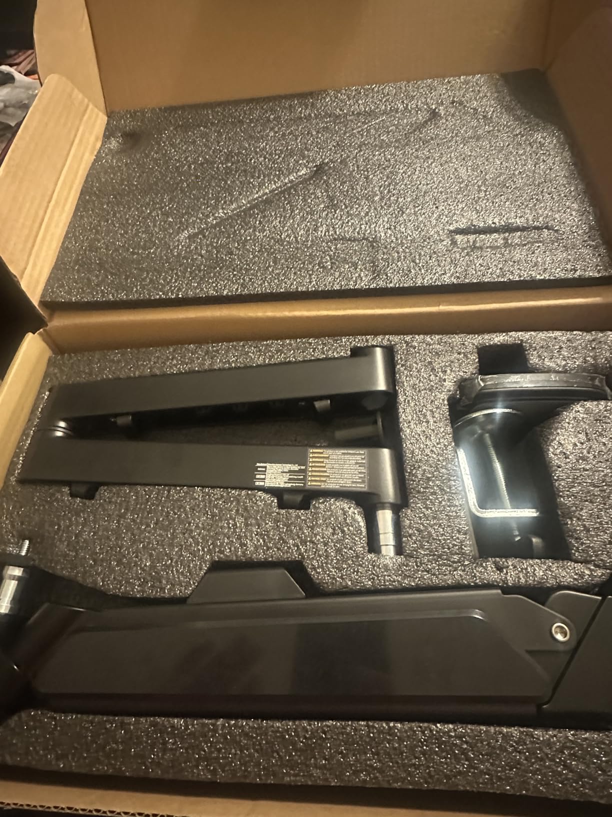 NEEWER Low Profile Mic Arm Desk Mount, 360° Swivel Boom Arm with Pneumatic Damping and Cable Management customer photo 1