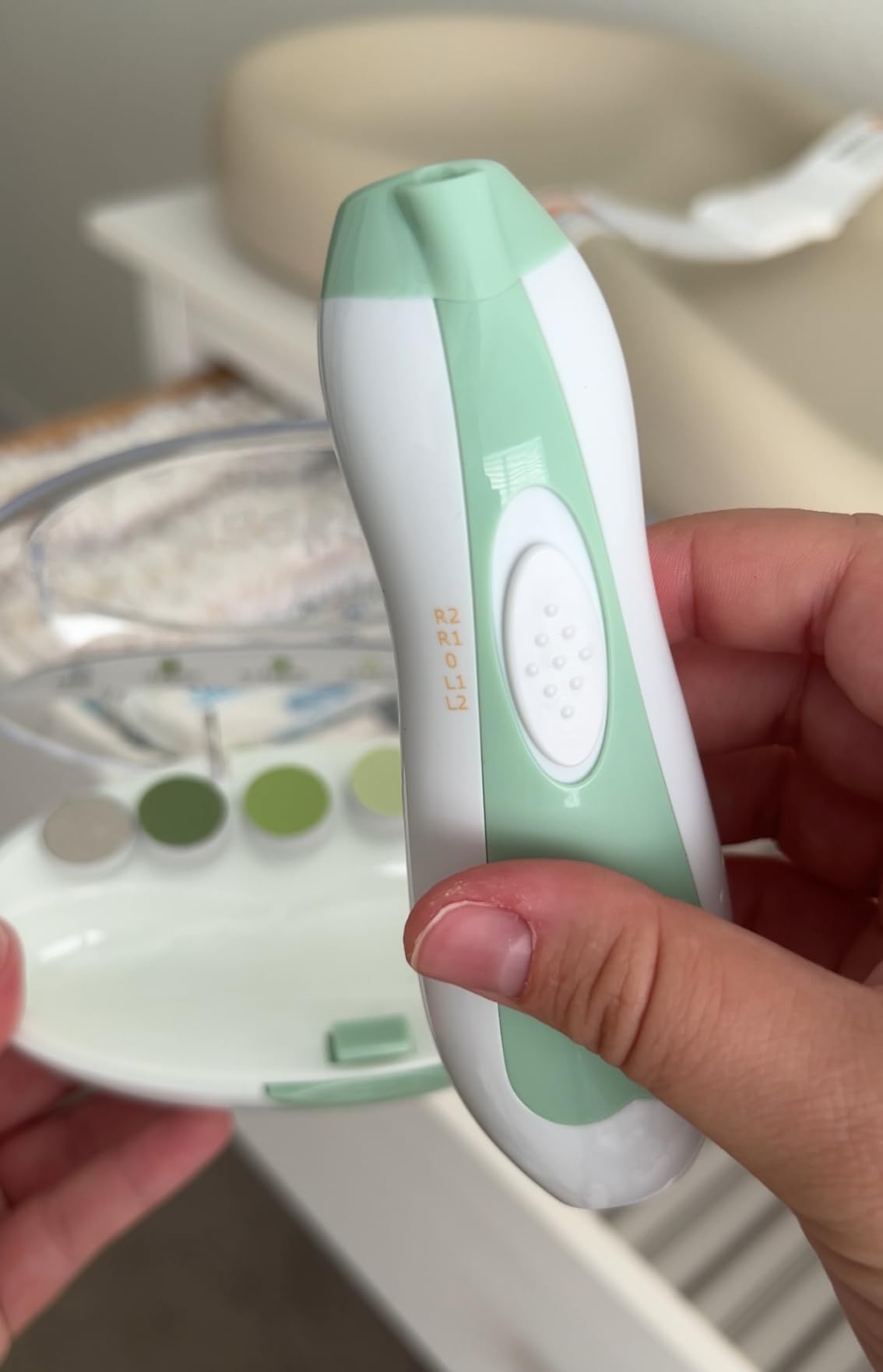 haakaa Baby Nail File Electric Baby Nail Care Set with LED Light, Baby Nail Clippers for Newborn/Infants/Adults Toenails and Fingernails, 6 Replacement Heads & Storage Case, Green customer photo 2