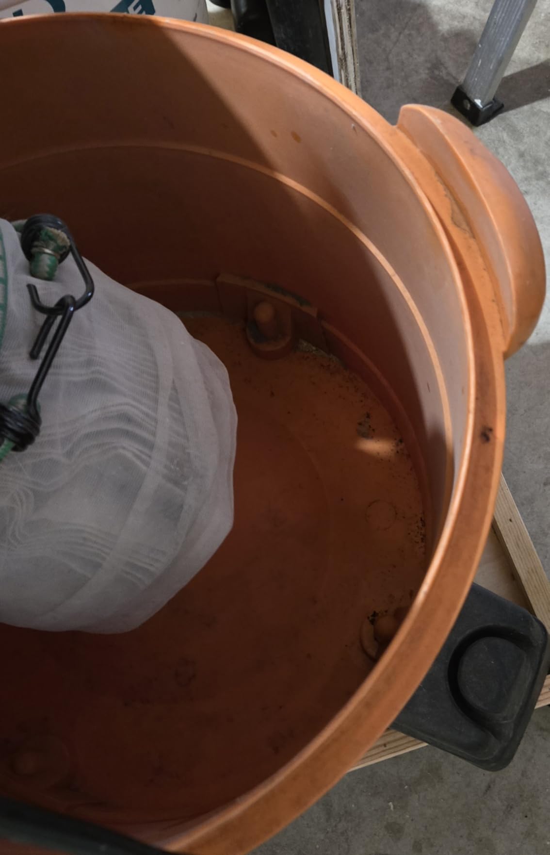 The Dustopper PRO, Low-Profile Dust Separator for Shop Wet/Dry Vacuums. Includes High-Flow 90 Degree Sweep Elbows and Connection Hose. Fits Standard 5 Gallon Buckets, Made in USA customer photo 2