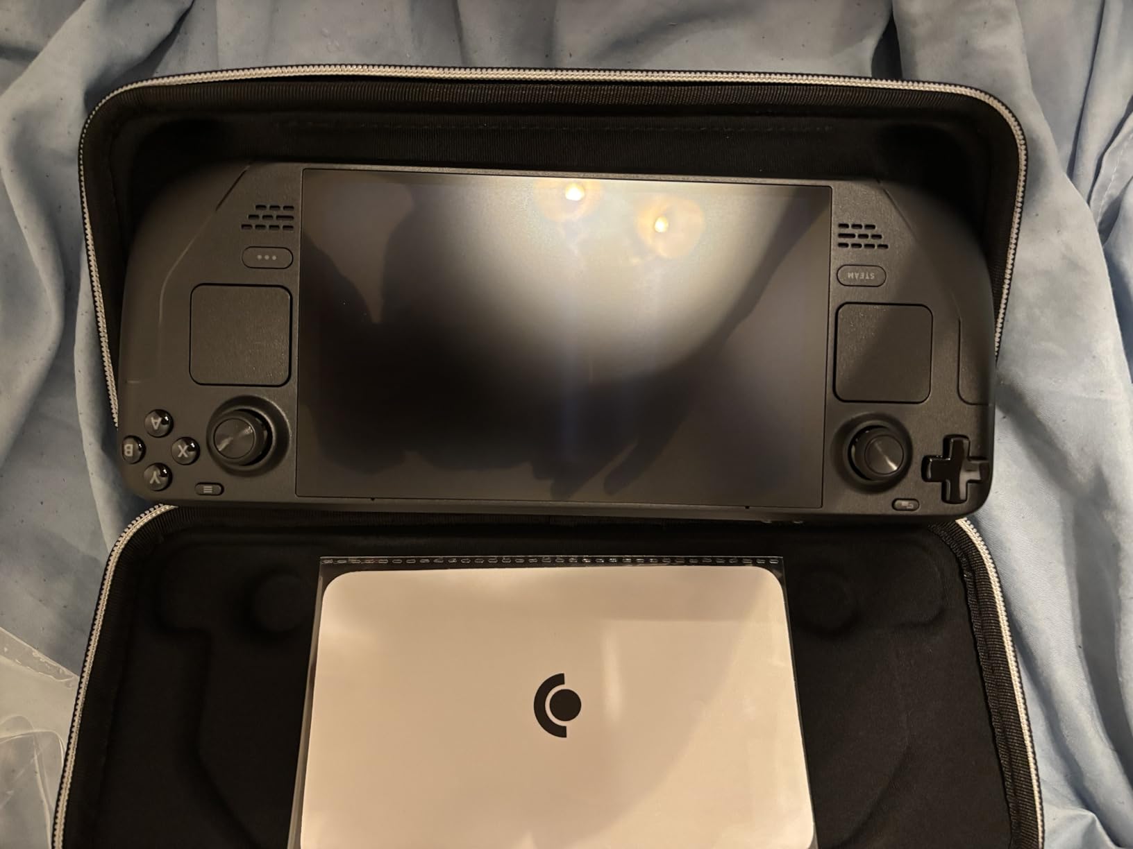 Valve Steam Deck OLED 1TB Handheld Gaming Console customer photo 2