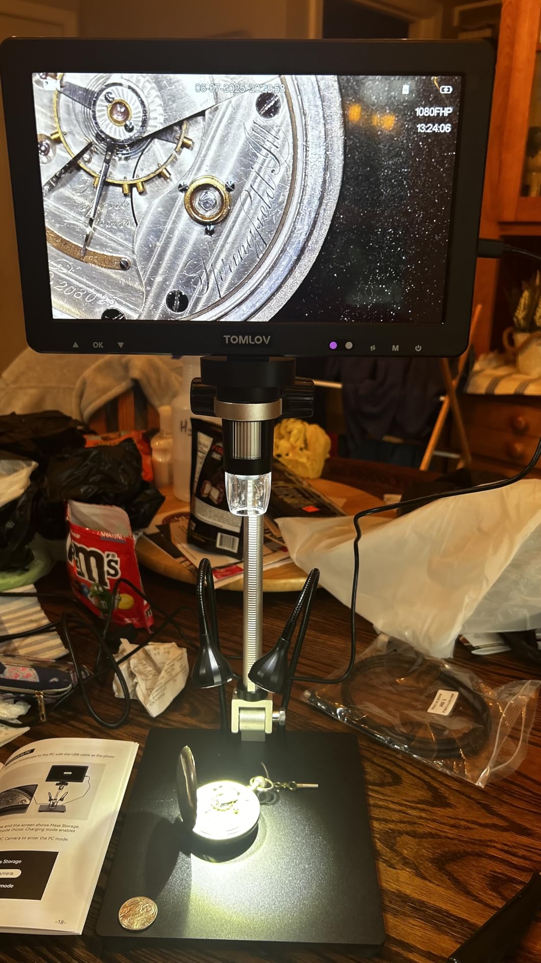 TOMLOV DM9 Max Digital Microscope: 20MP 10.1