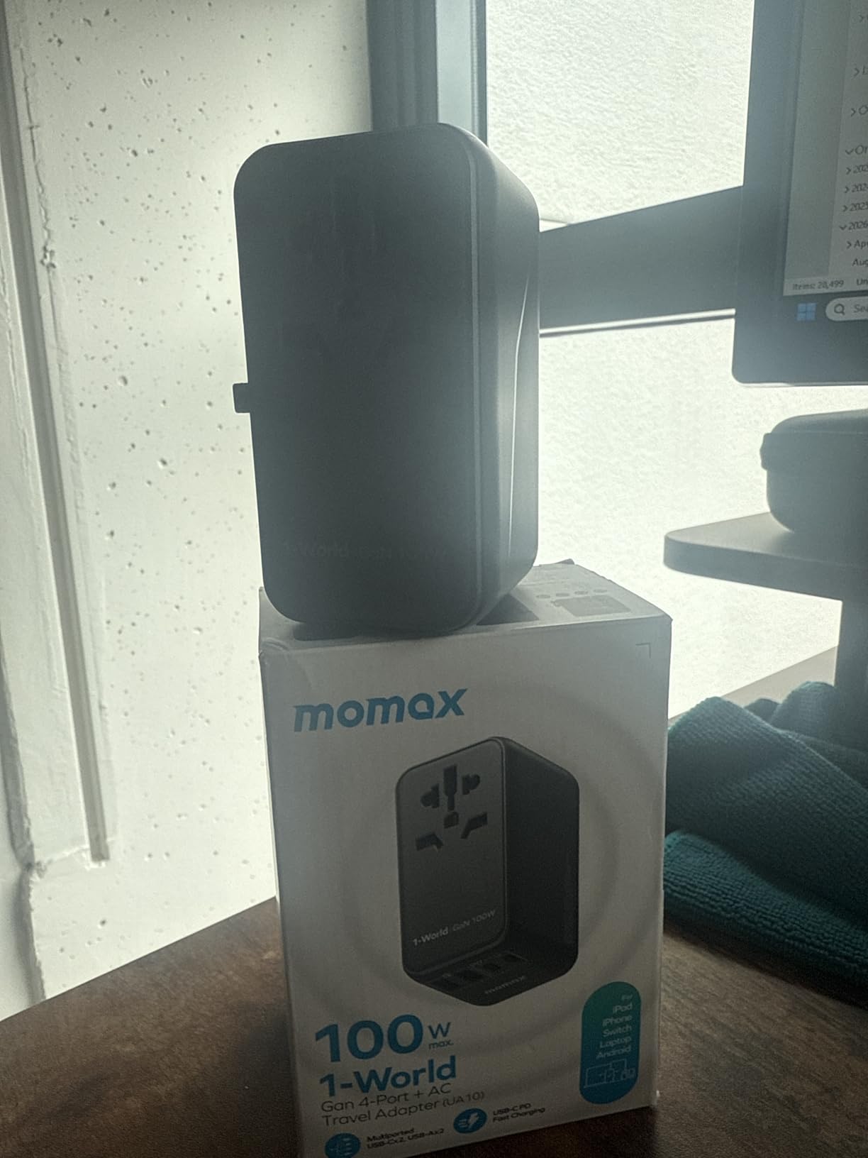 MOMAX Universal Travel Adapter, 170W GaN International Power Adapter, 2 USB-C 2 USB-A, Worldwide Travel Plug Adapter, International Power Adapter for Most Europe, USA, Japan, Australia (Type C/A/G/I) customer photo 2