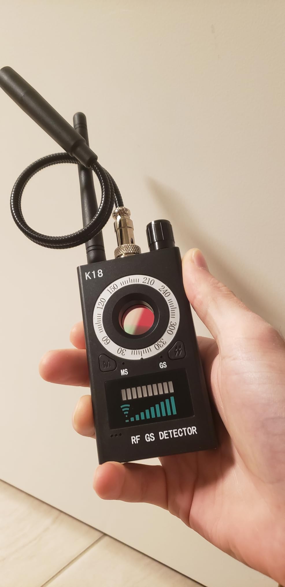 Hidden Camera Detectors, Anti Spy Camera Finder, GPS Tracker Detector, Hidden Devices Detector for Airbnb, Hotels, Bathroom, Home, Office (Black) customer photo 1