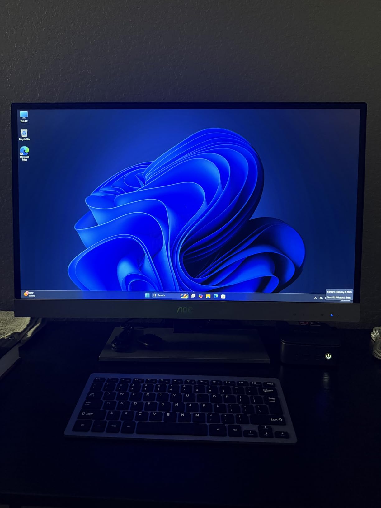 TECKNET Wireless Keyboard and Mouse Combo, Mini Cordless Computer Keyboard and Mouse Set 2.4GHz, Silent Adjustable 1600 DPI, Quiet Click, Lag-Free for Computer, Laptop, PC, Windows, Mac, Chrome OS customer photo 1