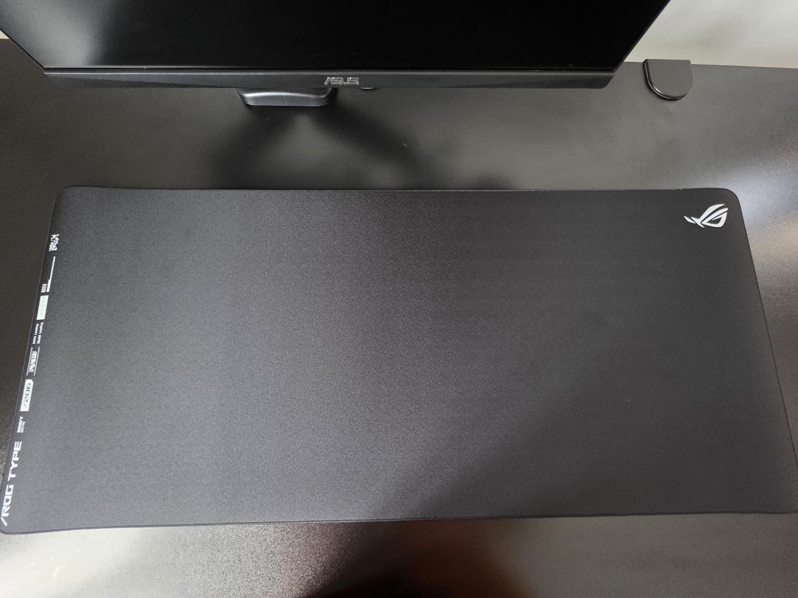 ASUS ROG Hone Ace XXL Gaming Mouse Pad - 35.4 x 15.7, XXL Size, Extra-Cushioning, Table-Sized for Wide, Smooth Glide and Control, Water/Oil/Dust-Resistant, Extra-Soft Non-Slip Rubber Base - Black customer photo 1