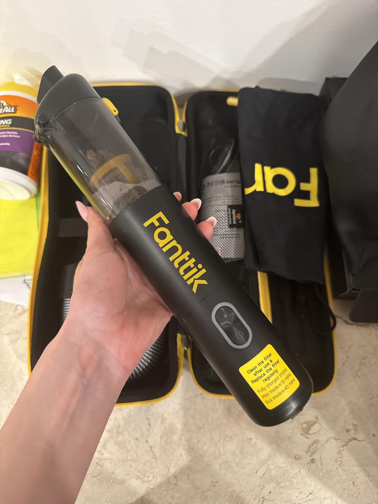 Fanttik Slim V8 APEX Car Vacuum, 4-in-1 Portable Mini Cordless Vacuum with 19000pa Suction Power, Type-C Charge, 2 Suction Modes, Handheld Vacuum for Small Jobs, Car, Office Desk, Keyboards (Black) customer photo 2