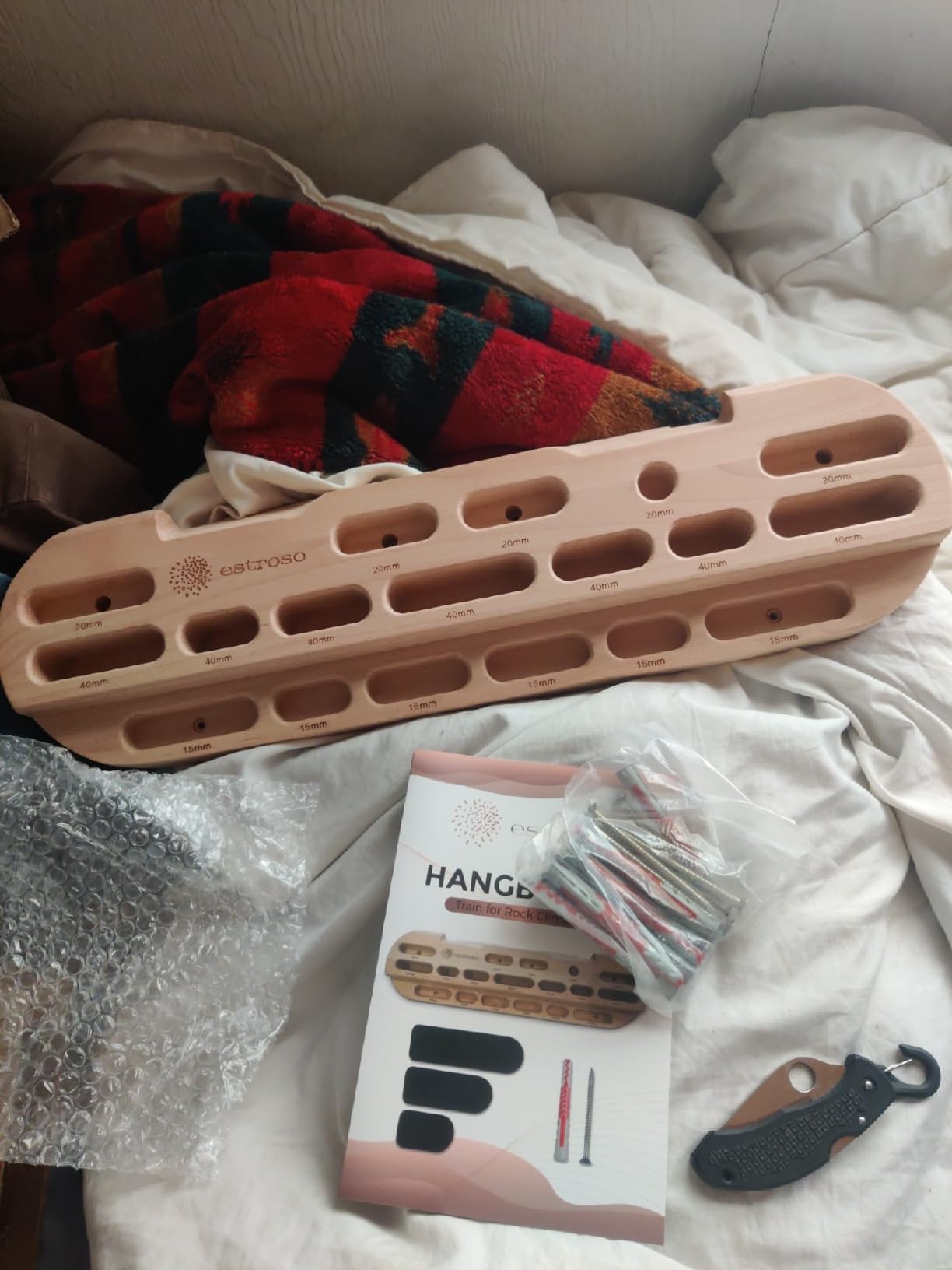 ESTROSO Wooden Hangboard - Training Hang Board with Adjustable Grip Depths, Grip Strengthener, Forearm Exerciser, Pull Ups customer photo 1