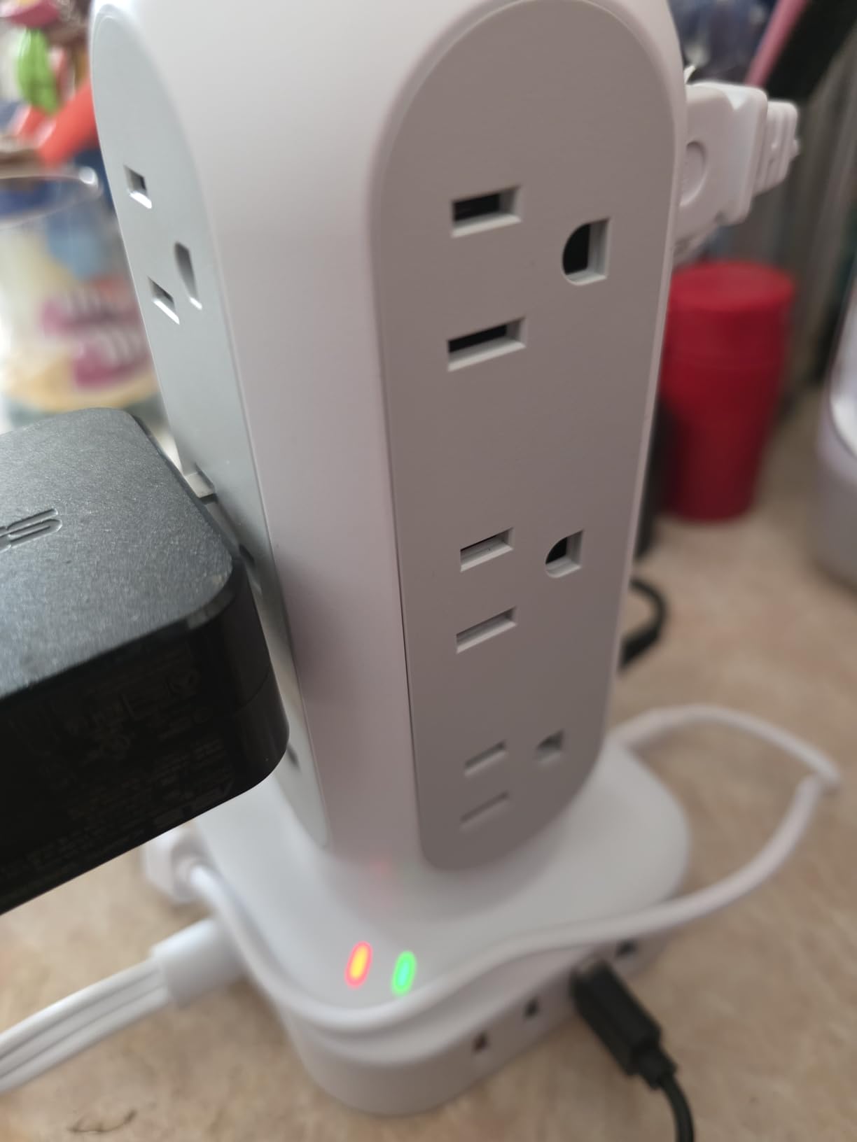 Flat Plug Power Strip Tower 10FT, 40W Total Fast Charging Station, Dual PD 20W USB-C Surge Protector with 12 AC Outlets and 8 USB Ports (4 USB C), Long Extension Cord for Home Office Dorm Room customer photo 2