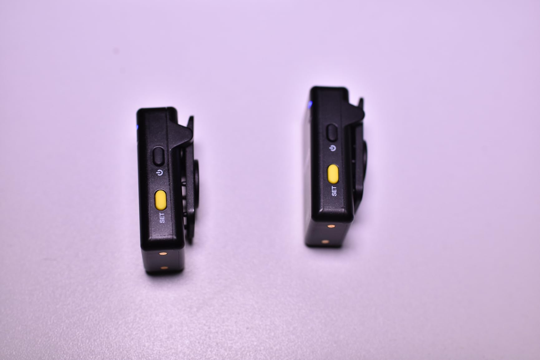 NEEWER CM28 Wireless Lavalier Microphone System with Charging Case, 2 Mic Clips, 1 Click Noise Canceling, 4GB Storage, 9H Playtime, Lavalier Lapel Mic Compatible with iPhone/Android/PC/Camera/iPad customer photo 1