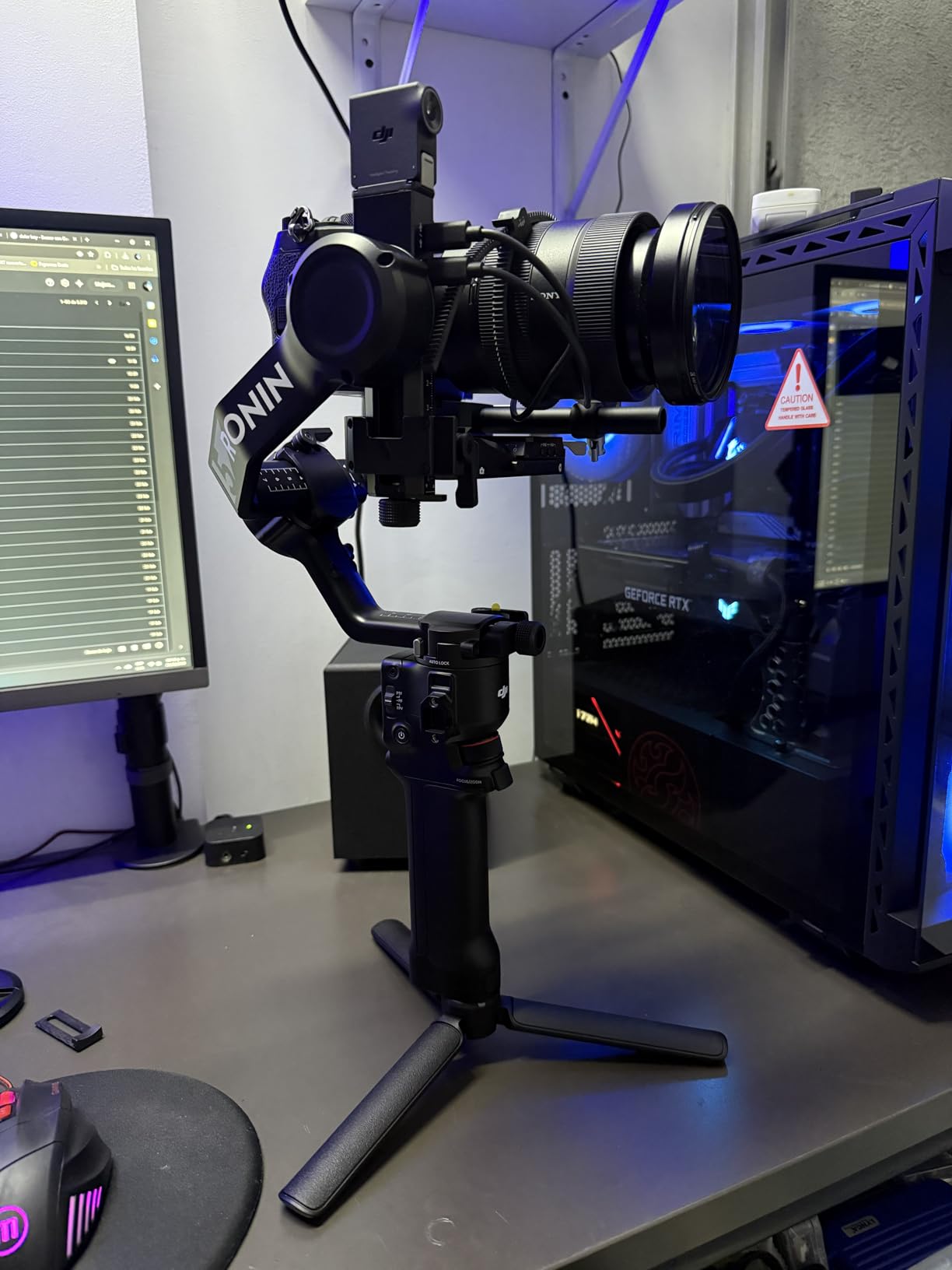 DJI RS 4, 3-Axis Gimbal Stabilizer for DSLR and Mirrorless Cameras Canon/Sony/Panasonic/Nikon/Fujifilm, 2nd-Gen Native Vertical Shooting, 2-Mode Switch Joystick, Teflon Axis Arms, Camera Gimbal customer photo 1