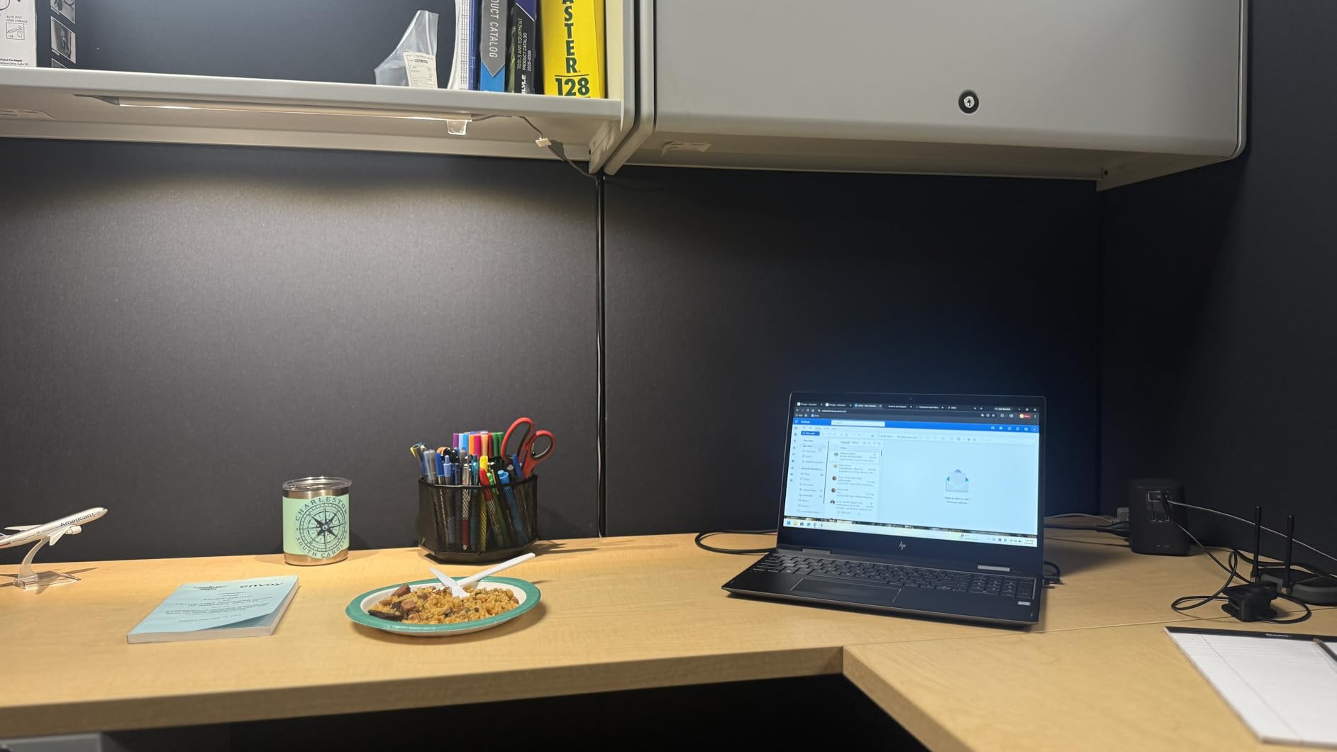 Anker Desktop Charger, 9-in-1 Power Strip with 300J Surge Protector, 5ft Flat Plug Extension Cord with Multiple Devices, 100W USB C Charger with 3 AC, 2 USB A, 4 USB C, Home Office customer photo 1