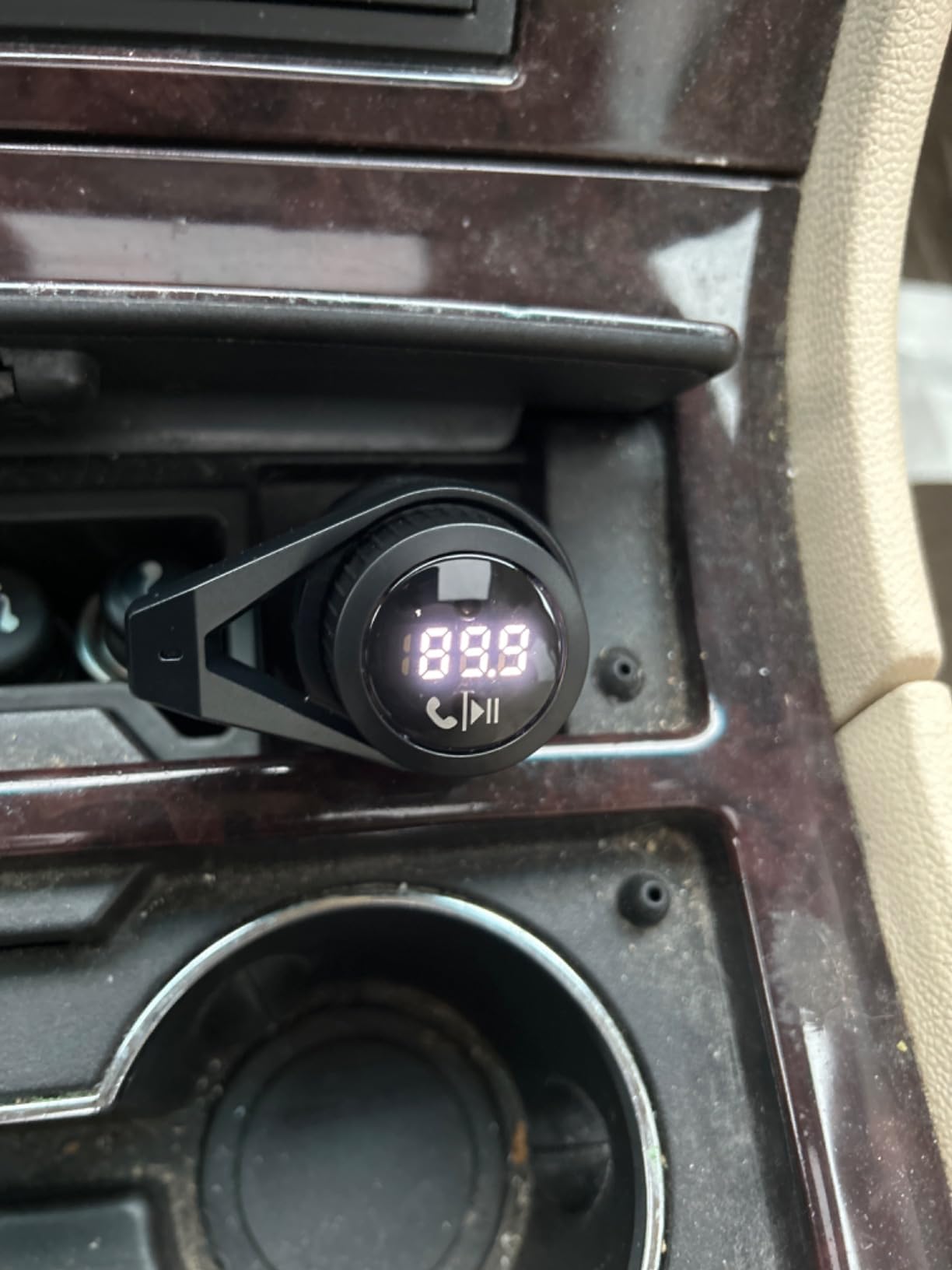 Scosche BTFM9 FM Bluetooth Transmitter Car, Dual 12W USB-C and USB-A Charging Ports, Fast Type C Car Charger, Wireless Radio Bluetooth Adapter, Hands-Free Kit for Calls, Siri and Google Assistant customer photo 2