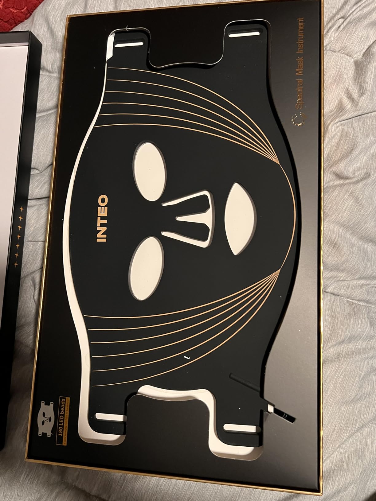 INTEO Red Light Therapy for Face, 3 Modes Portable Led Face Mask Light Therapy with Remote, Near-infrared 850 Red Light Mask with Timing Function, Led Light Therapy At Home 180 LED Beads customer photo 1