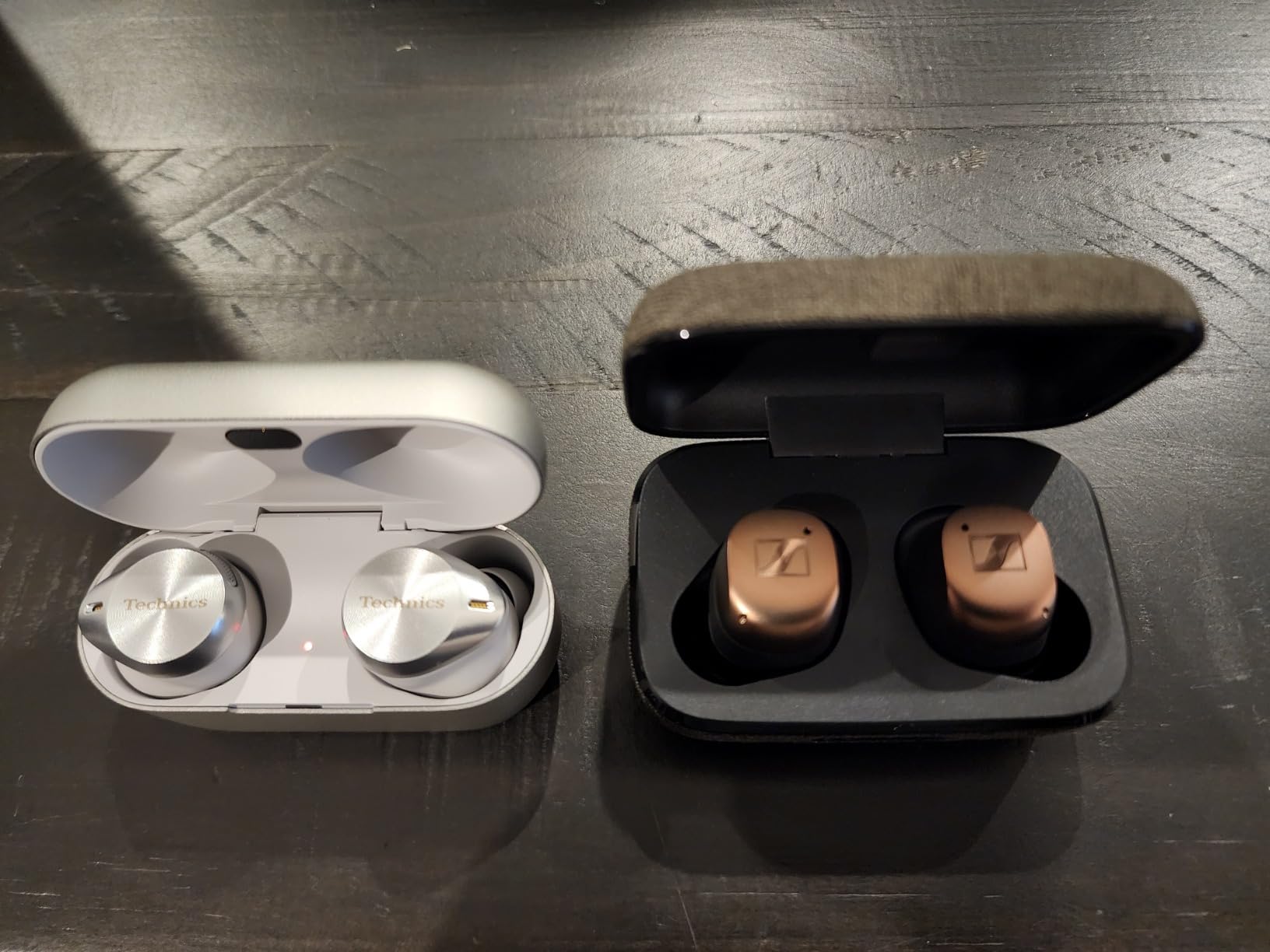 Sennheiser MOMENTUM True Wireless 4 Black Copper customer photo 2