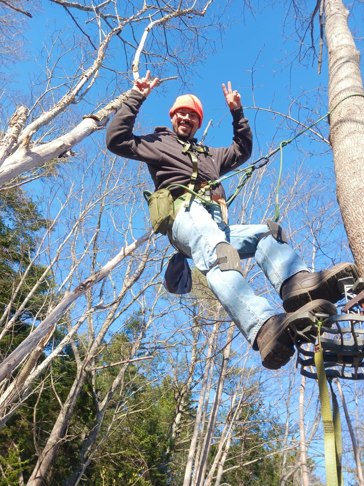 XOP Complete Tree Saddle Hunting System - Includes Aluminum Tree Saddle Platform, Mondo Saddle Harness and Carrying Bag customer photo 1