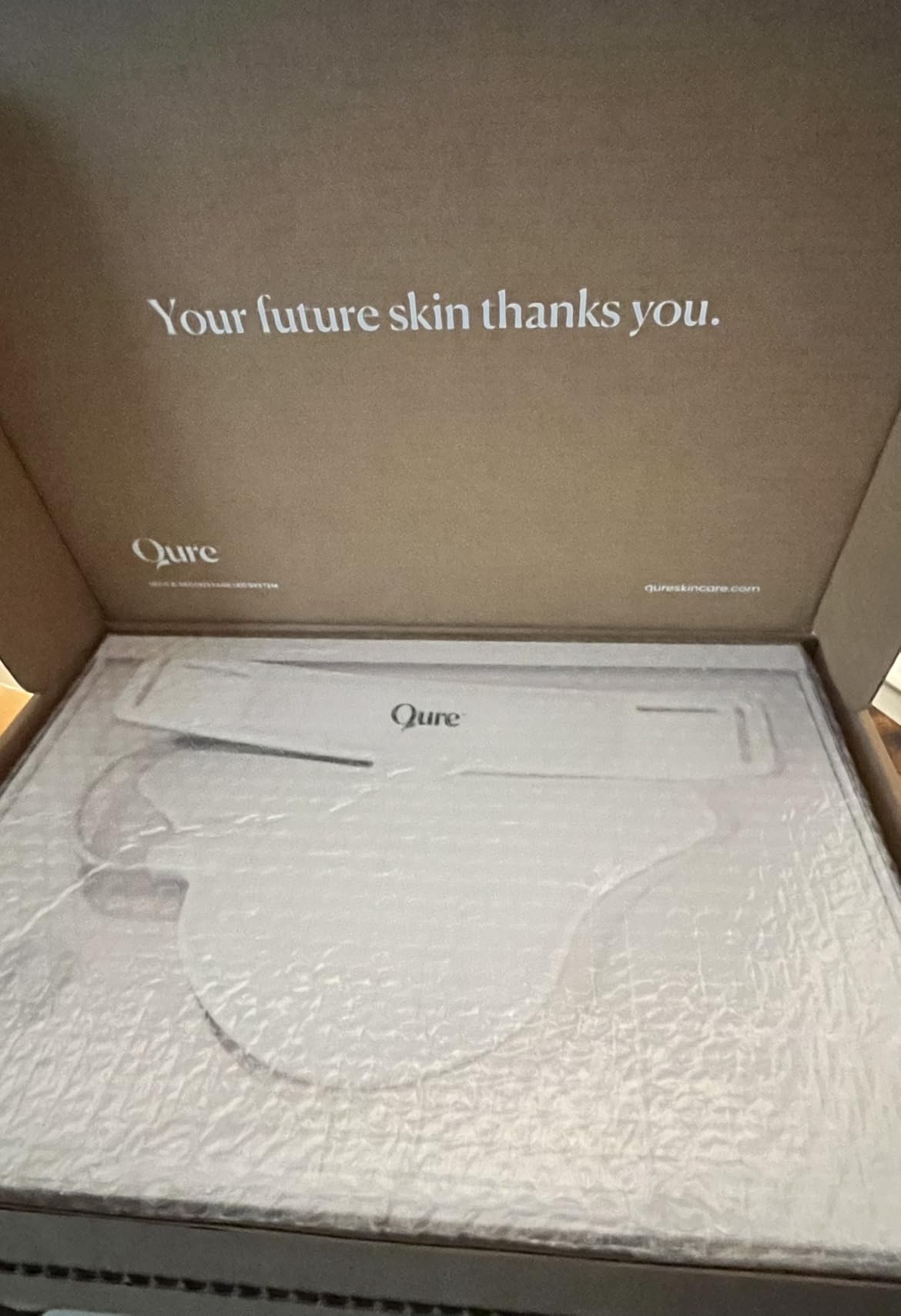 Qure Neck, Décolletage, Chest LED System, Red Light Therapy, 2 Wavelengths Red 633nm and Near-Infrared 830nm customer photo 1