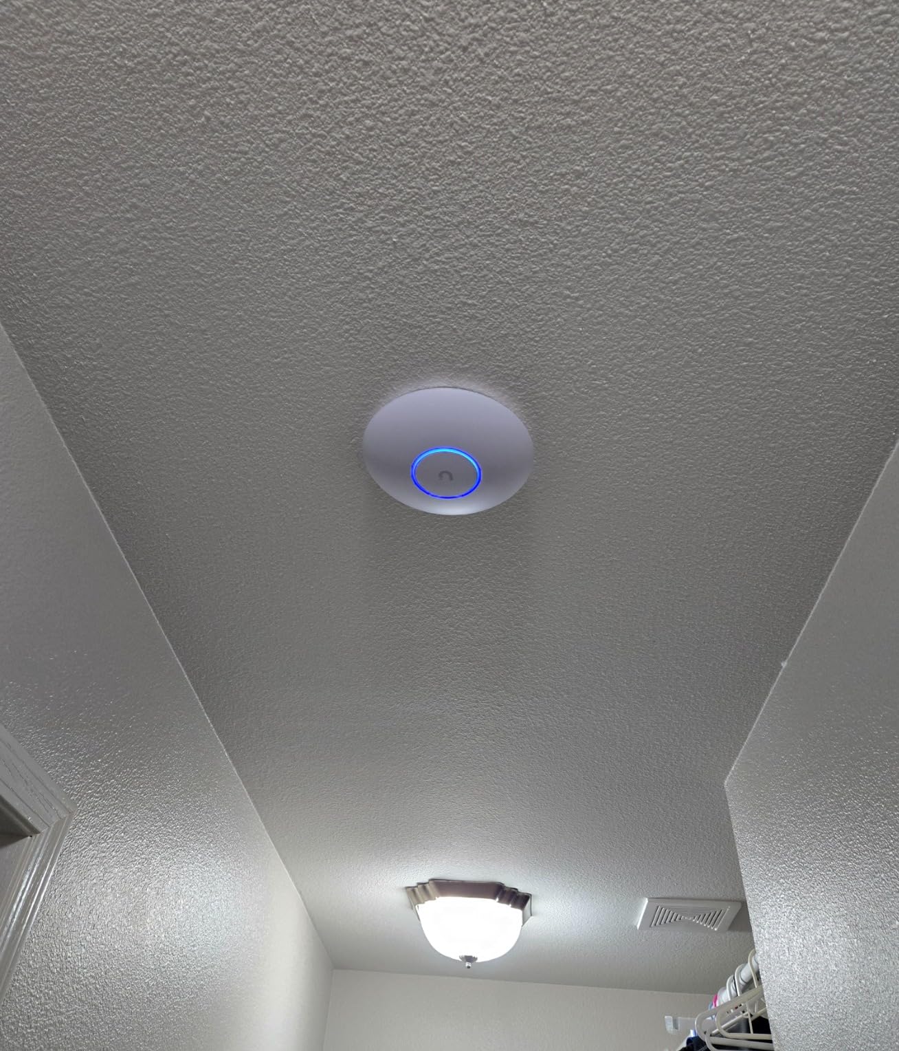 Ubiquiti Networks UniFi 7 Pro | WiFi 7 Access Point | US Model | PoE+ Adapter not Included (U7-Pro-US) customer photo 2