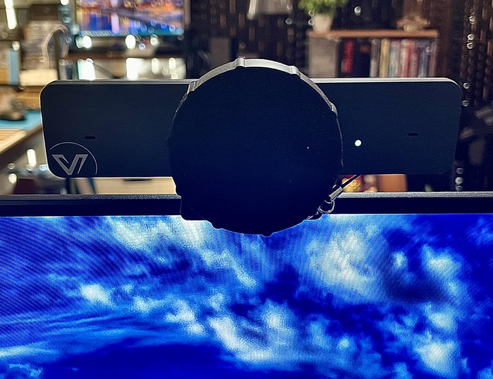 AV Access 4K Conference Room Camera, 1/1.8' Sensor, Individuals Gallery, 120° FOV, 5X Digital Zoom, Auto Framing, Presenter Tracking, Dual Mics, ePTZ, Privacy Cover, Work with Teams, Zoom, Meet customer photo 2