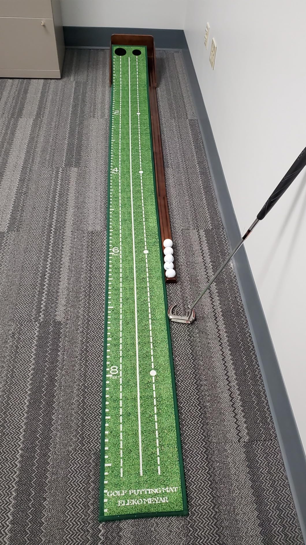 Putting Green Putting matt for Indoors Golf Putting Mat - Indoor Putting with Ball. Putting matt for Golf Practice, Portable and Easy to Clean. Great Gift customer photo 2
