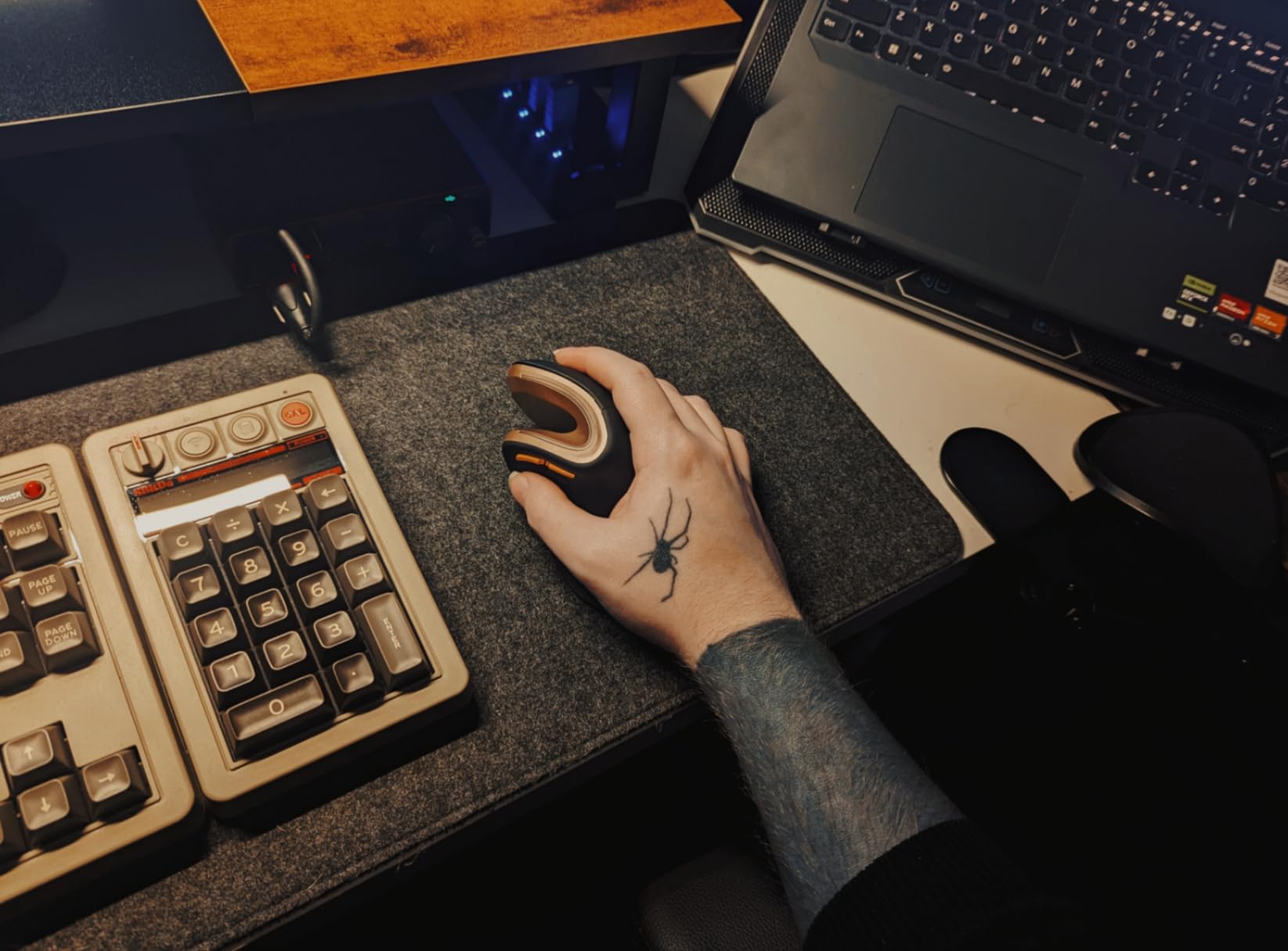 ProtoArc Ergonomic Mouse, EM11 NL Bluetooth Rechargeable Wireless Vertical Mouse, 3 Multi-Device Connectivity for Computer/PC/Laptop, 2.4GHz USB-A Optical Mice for Windows, Mac OS, Black customer photo 1