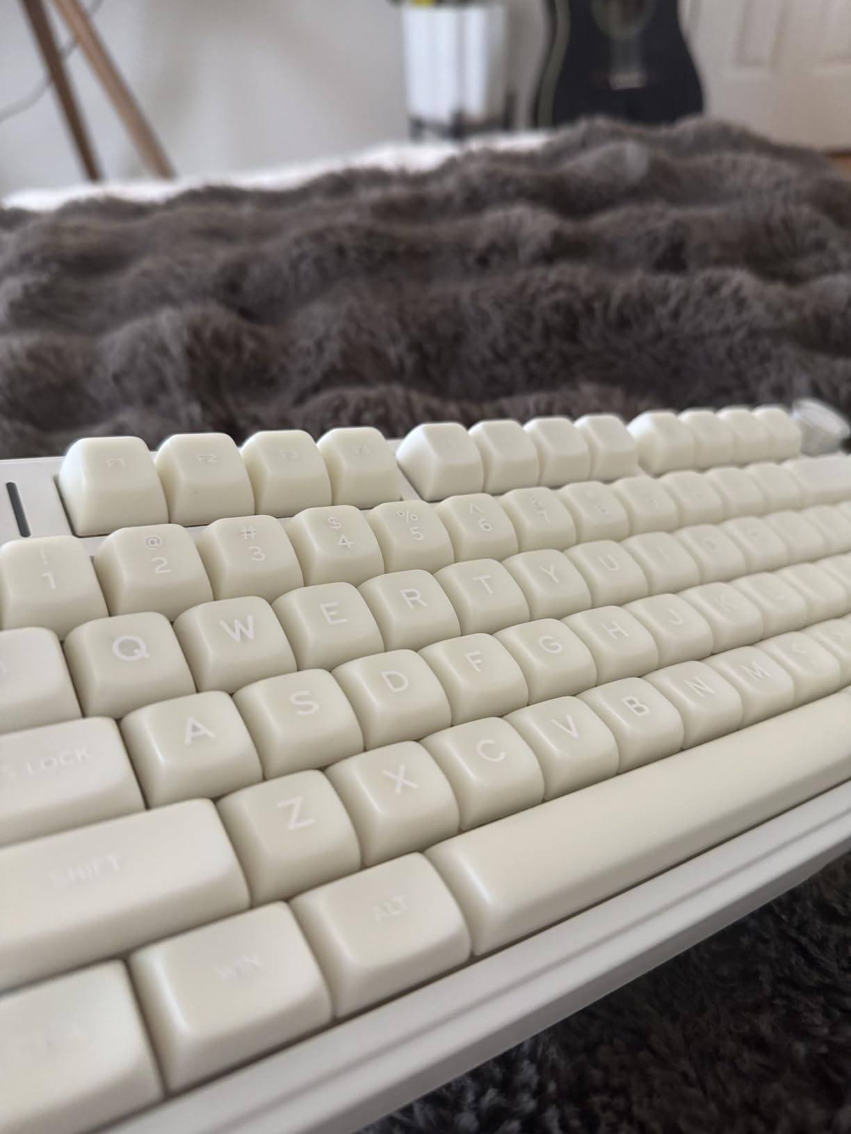 XVX Shine Through Keycaps, Japanese Ink Lotus Keycap Set, DoubleShot PBT Key caps with Dye-Sublimation, Cherry Profile Keyboard Keycaps for Gateron Cherry MX Switches Mechanical Keyboards customer photo 1