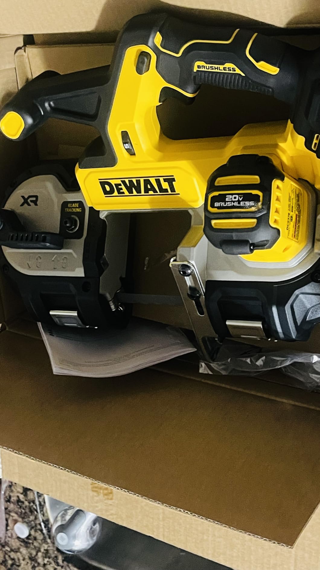DEWALT 20V MAX XR Bandsaw, Brushless Motor, Portable and Cordless, 3-3/8 Inch Cut Capacity, Bare Tool Only (DCS378B) customer photo 2