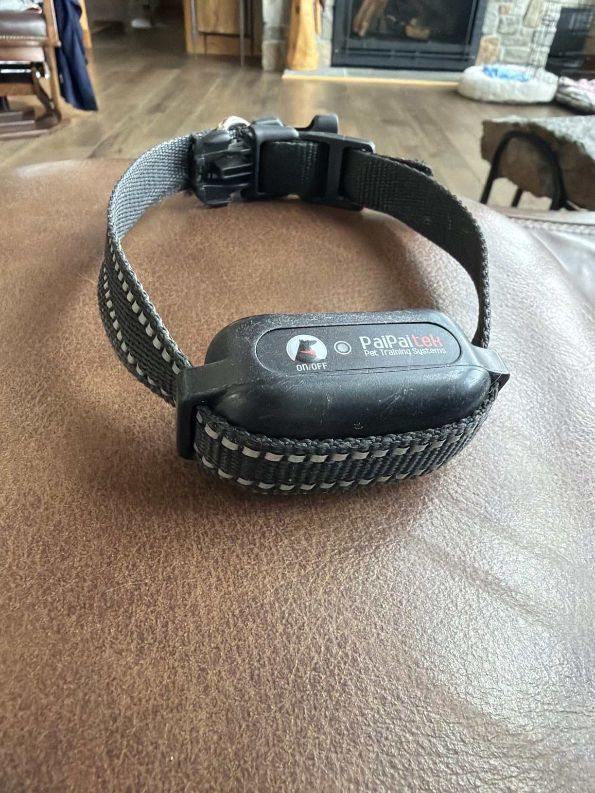 PaiPaitek No Shock Dog Training Collar with Remote 3300ft Range, Strong Vibrating Dog Collar Beep and Vibrate Only, Waterproof & Rechargeable Vibration Collar for Small Medium Large Dogs - No Prongs customer photo 1