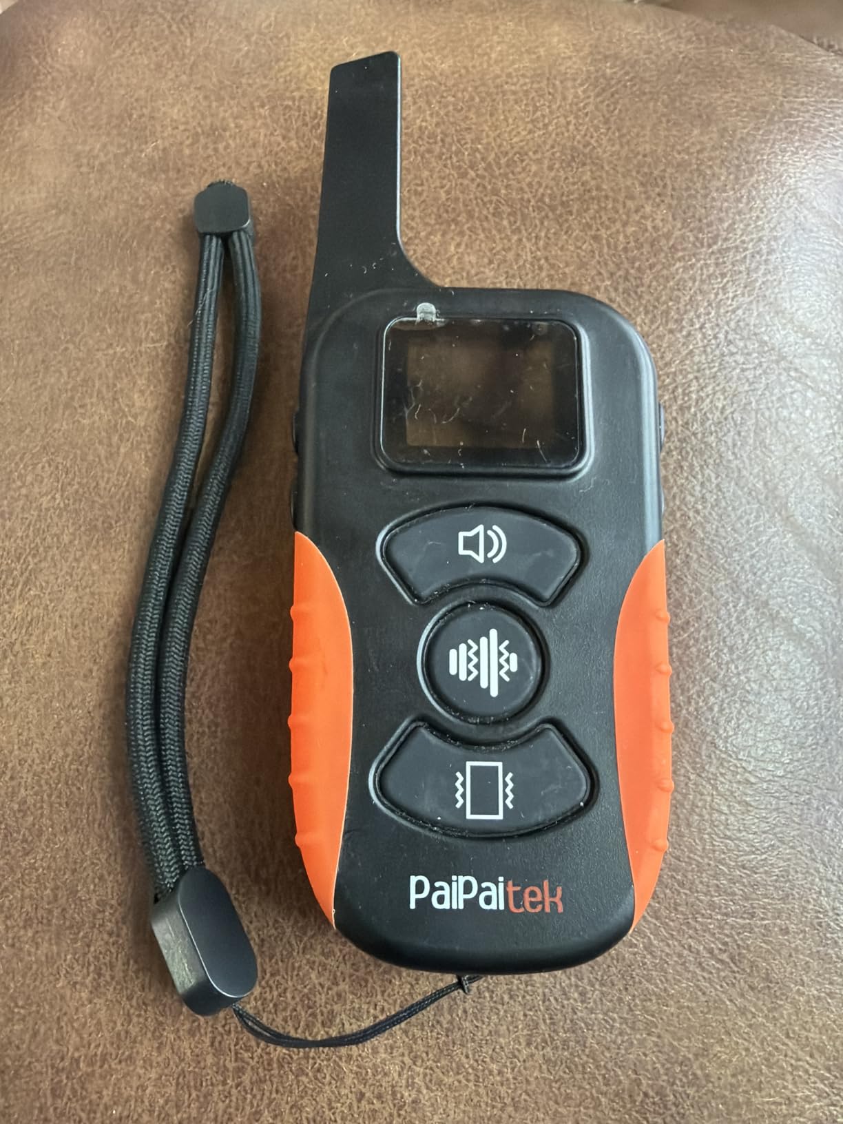 PaiPaitek No Shock Dog Training Collar with Remote 3300ft Range, Strong Vibrating Dog Collar Beep and Vibrate Only, Waterproof & Rechargeable Vibration Collar for Small Medium Large Dogs - No Prongs customer photo 2