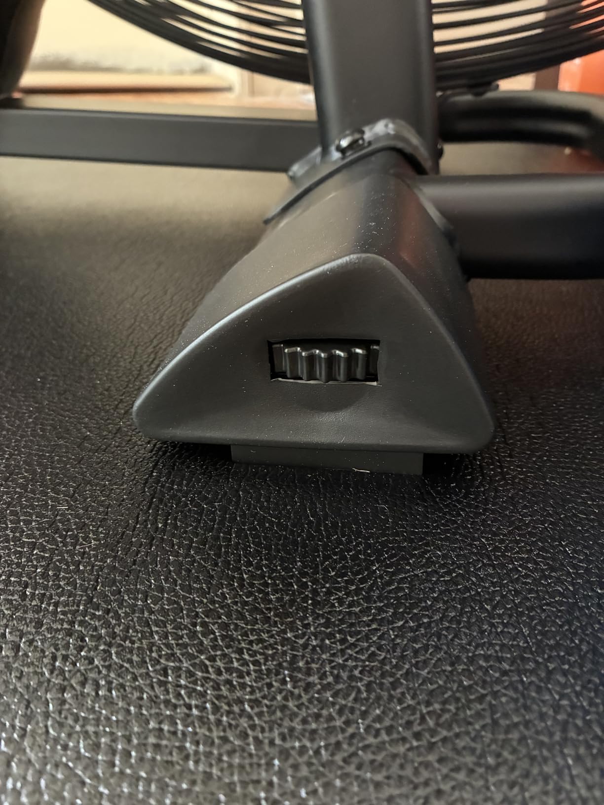 Sunny Health & Fitness Premium Smart Cross-Training Fan Bike, Air Resistance Cardio Machine w/330lb Capacity for Intensive Home Workout, Customizable Monitor w/Free SunnyFit App Connection-SF-B223018 customer photo 1