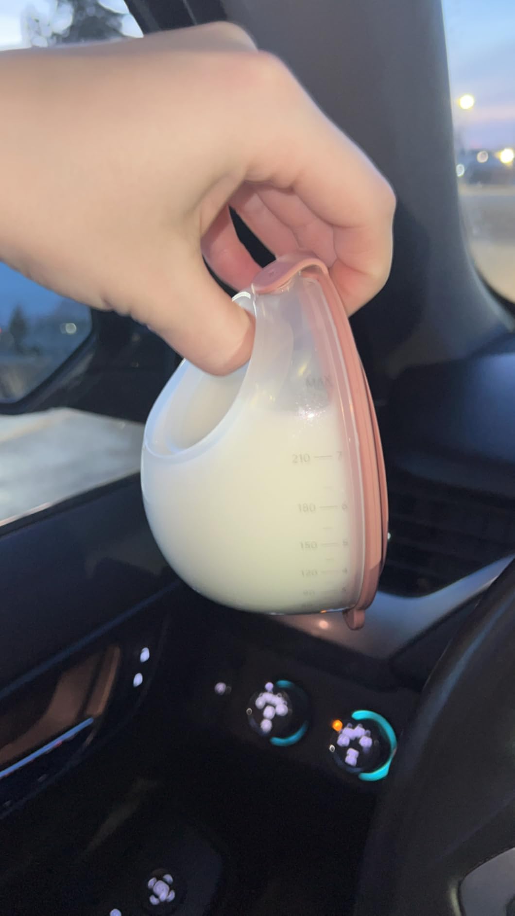 Momcozy Breast Pump V1 Pro Hospital-Grade, Hands-Free & Portable Wearable Pump, Upgraded Electric Pump with 3 Fine-Tuned Rhythms|15 Levels, Come with Leak-Proof DoubleFit Flange, Cozy Red customer photo 1