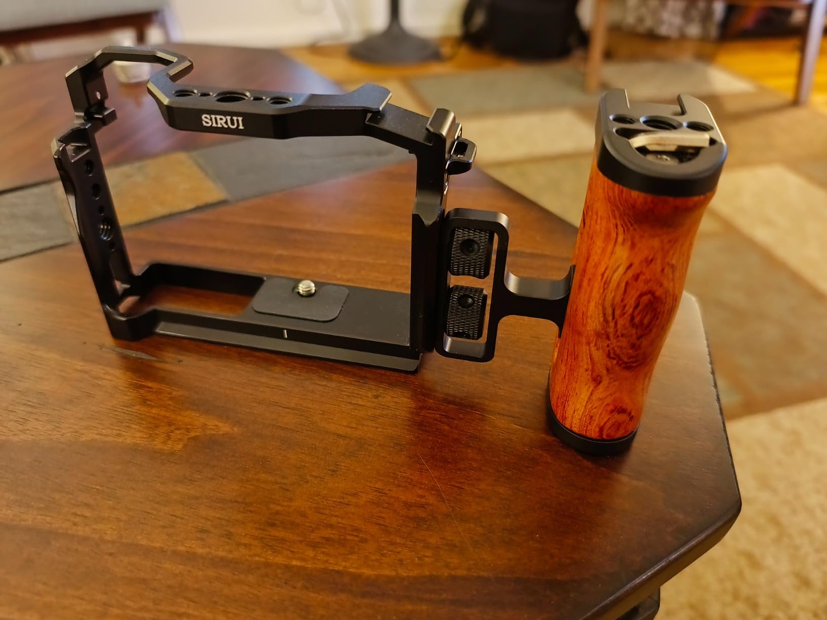 Wooden Camera Cage Side Handle Grip with Cold Shoe, Left/Right Adjustable Side Handle Hand Grip with 1/4 3/8 Thread Holes for BMPCC Mirrorless DSLR Camera Cage Shoulder Mount customer photo 2