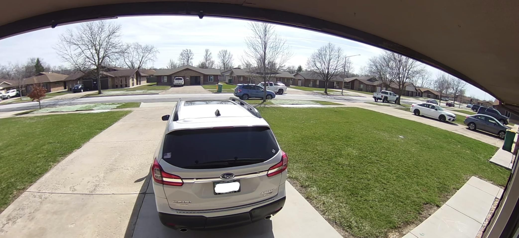 Ring Outdoor Cam Plus, Battery (newest model), Home or business security, Wide-Angle 2K Video with Ring Vision, Low-Light Sight for full-color night vision, Mount-Anywhere Versatility, Black customer photo 2