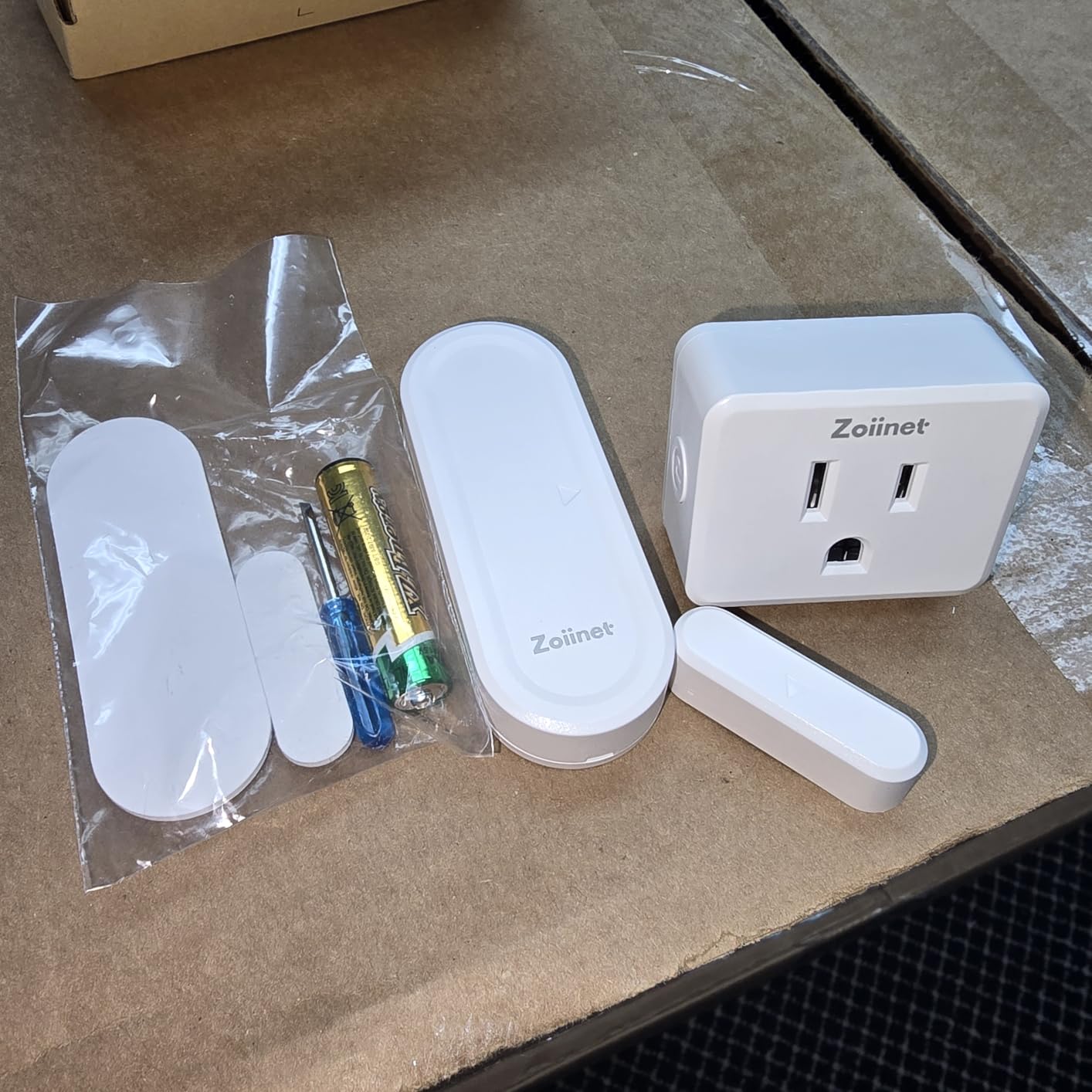 Door Sensor Outlet Plug Kit, Wireless Mini Contact Window Sensor, Group Control Unlimited Devices, No Wiring No WiFi, 130 ft, 15A/1500W, Programmable, for Household Appliances customer photo 1