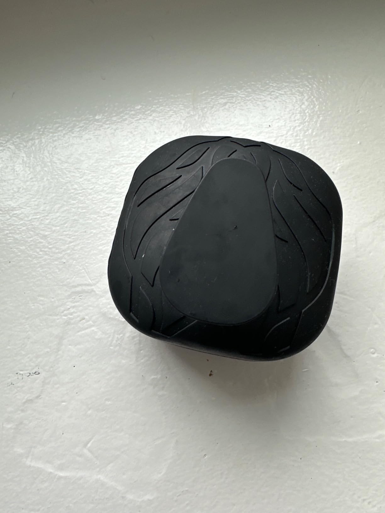 Black Wolf Sonic Scalp Scrubber - Electric Hair & Scalp Massager Brush with 3-Speed Oscillation - Rechargeable Shower Brush & Head Scrubber with Soft Silicone Bristles for Deep Clean & Exfoliation customer photo 2