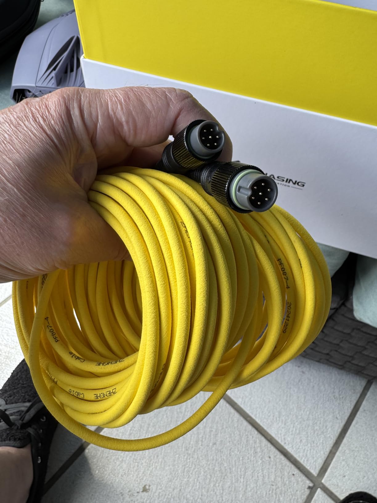 Chasing Dory Underwater Drone - Palm-Sized 1080p Full HD Underwater Drone with Camera for Real Time Viewing, APP Remote Control customer photo 2