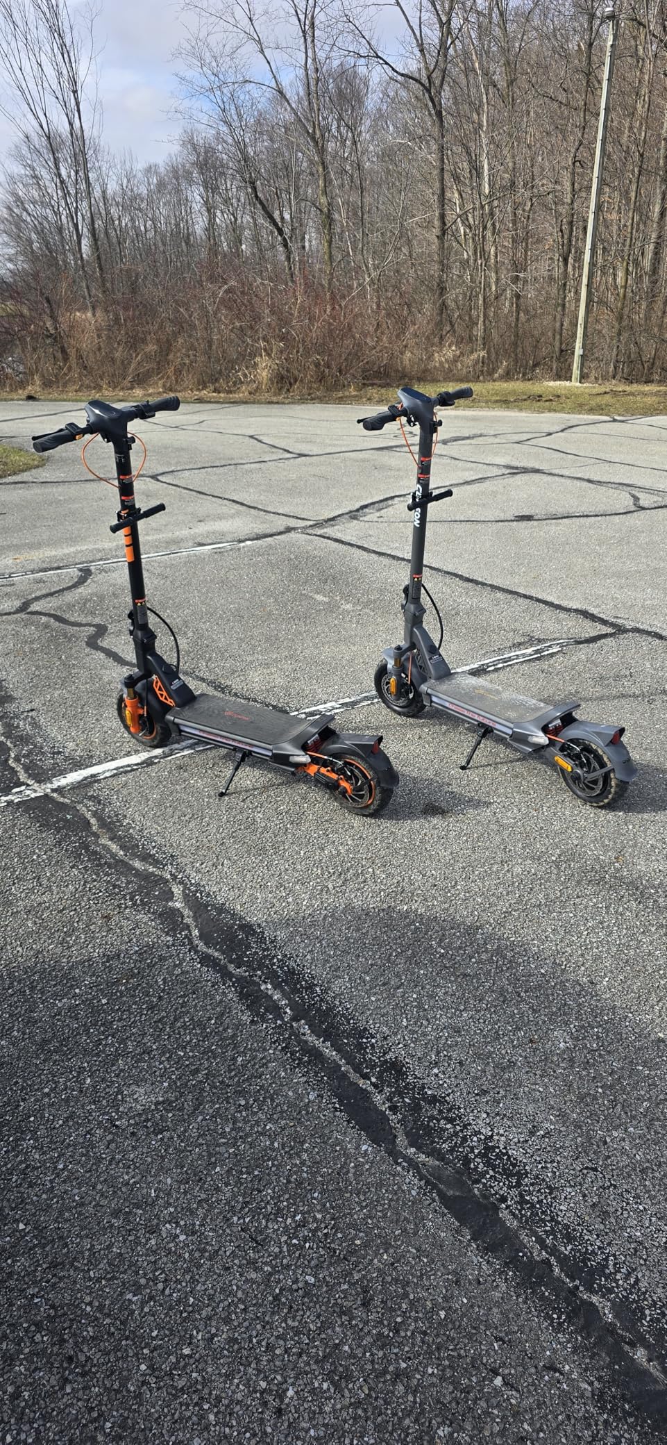 Electric Scooter Adult, 1600W*2 Dual Motor RZ1000, Up to 40-50 Miles Long Range/MAX Speed 31 Mph, 10.5'' Off Road Tires with 1152Wh Battery & Dual Suspension Commuting Fast Electric Scooter customer photo 1