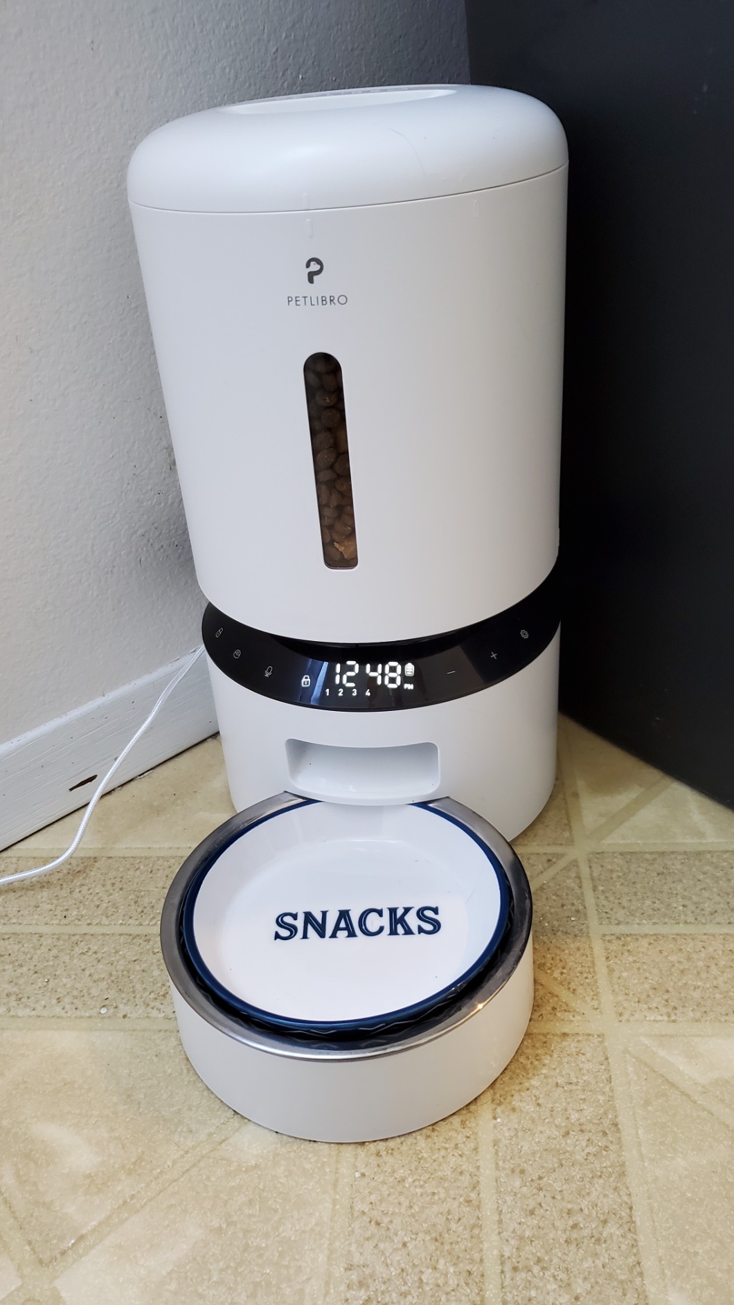 PETLIBRO Automatic Cat Feeder for 2 Cats, 5G&2.4G WiFi Pet Feeders, 5L Programmable Cat Food Dispenser with Airtight Lock-Fresh Technology, Dual Stainless Steel Bowls, Low Food Sensor customer photo 2