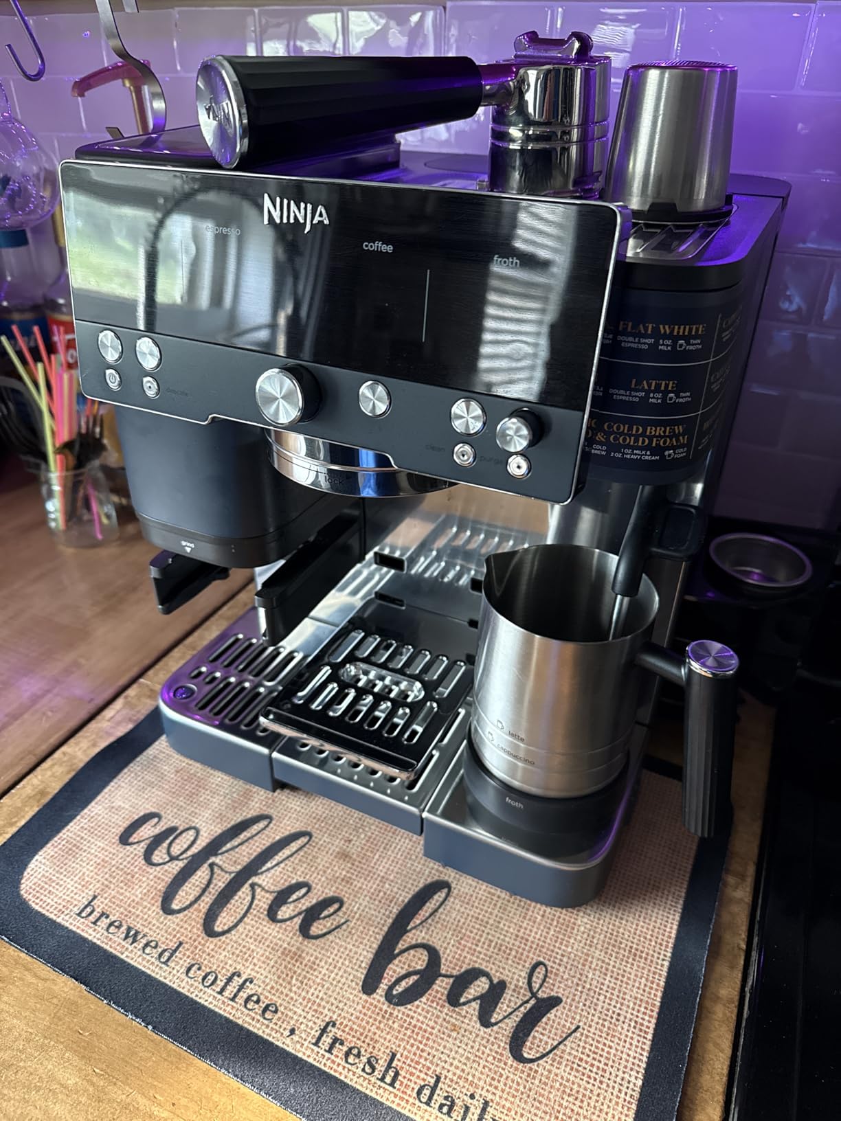 Ninja Luxe Cafe 3-in-1 Espresso, Drip Coffee and Cold Brew Machine | Integrated Coffee Grinder, Milk Frother, Assisted Tamper & Built-In Espresso Accessory Storage | Stainless Steel | ES601 customer photo 2