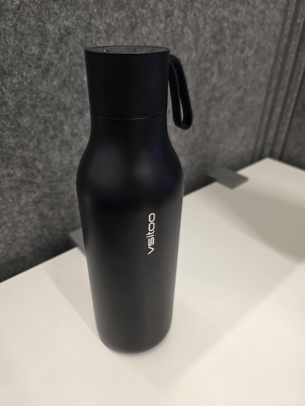 VSITOO 33oz Smart Self-Cleaning Water Bottle, Large Insulated Stainless Steel Bottle with AI Self-Clean, 30-Day Battery & Magnetic Charging for Outdoor Travel, Gym or Office, Black customer photo 1