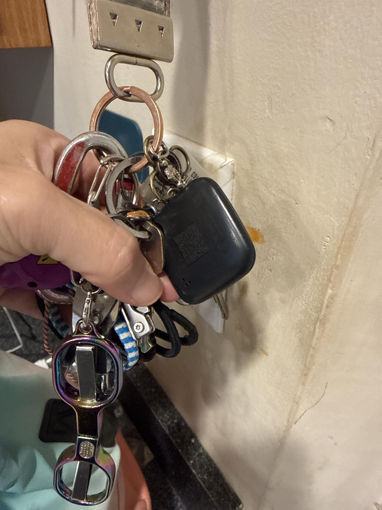 Life360 Tile - Bluetooth Tracker, Keys Finder and Item Locator for Keys, Bags and More. Phone Finder. Both iOS and Android Compatible. 1-Pack (Black) customer photo 1