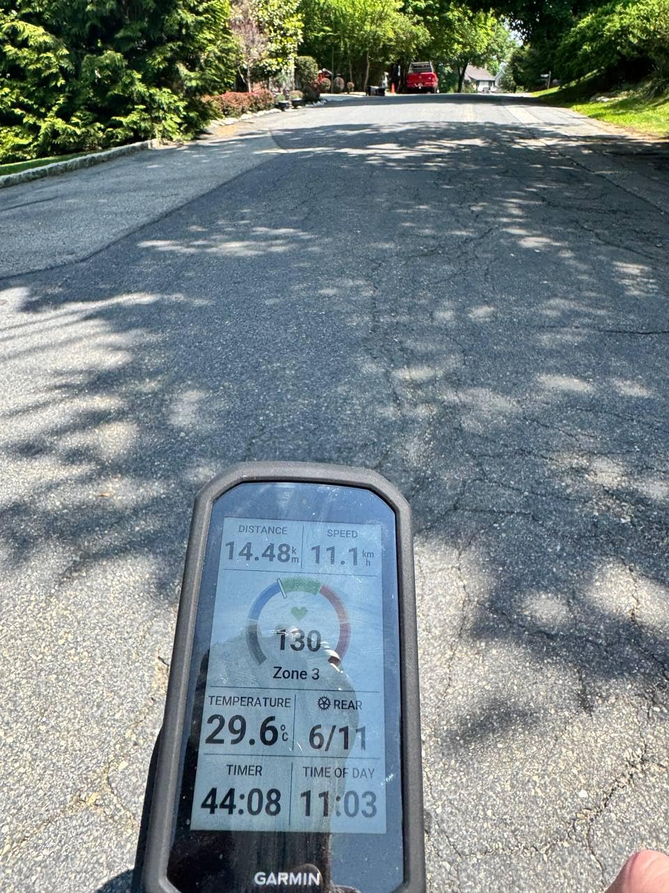 Garmin Edge 1050, Premium Cycling Computer, Vivid Color Touchscreen Display, Built-in Speaker customer photo 1