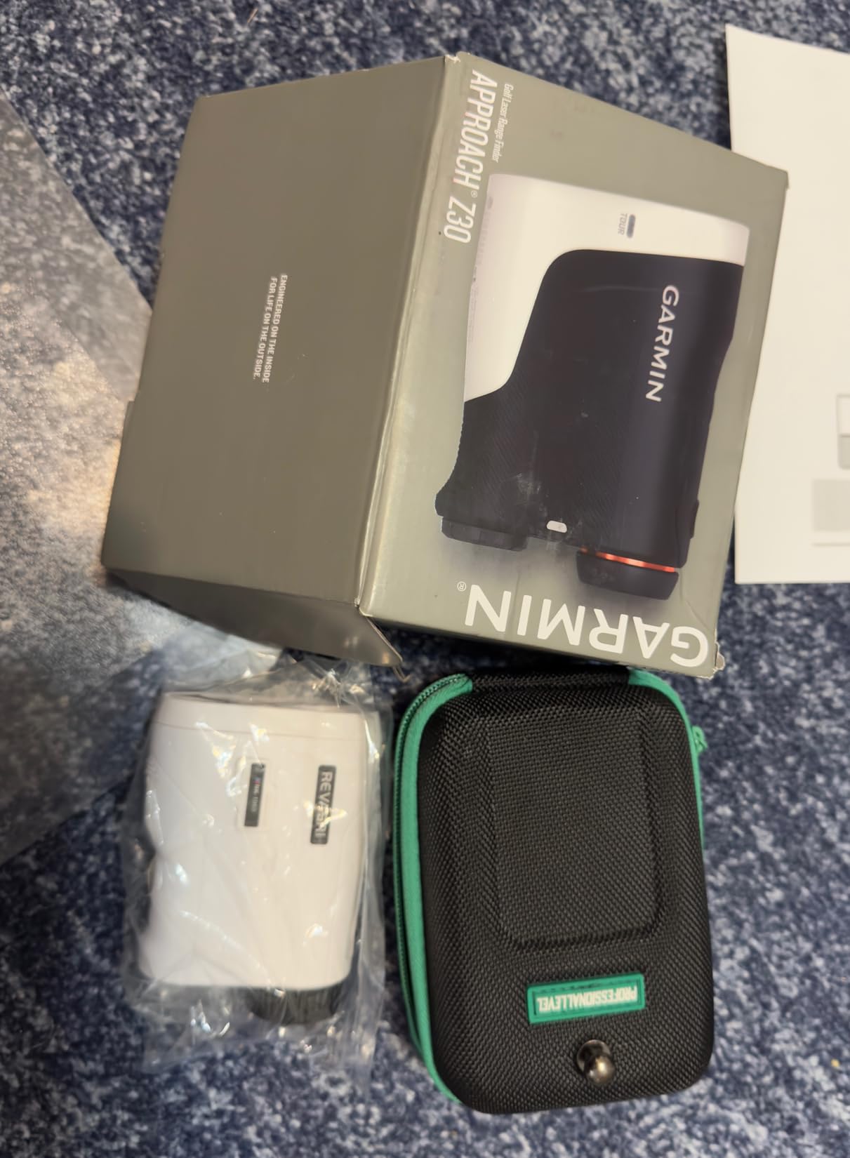 Garmin Approach Z30, Golf Laser Range Finder, Range Up to 400 Yards Away customer photo 2