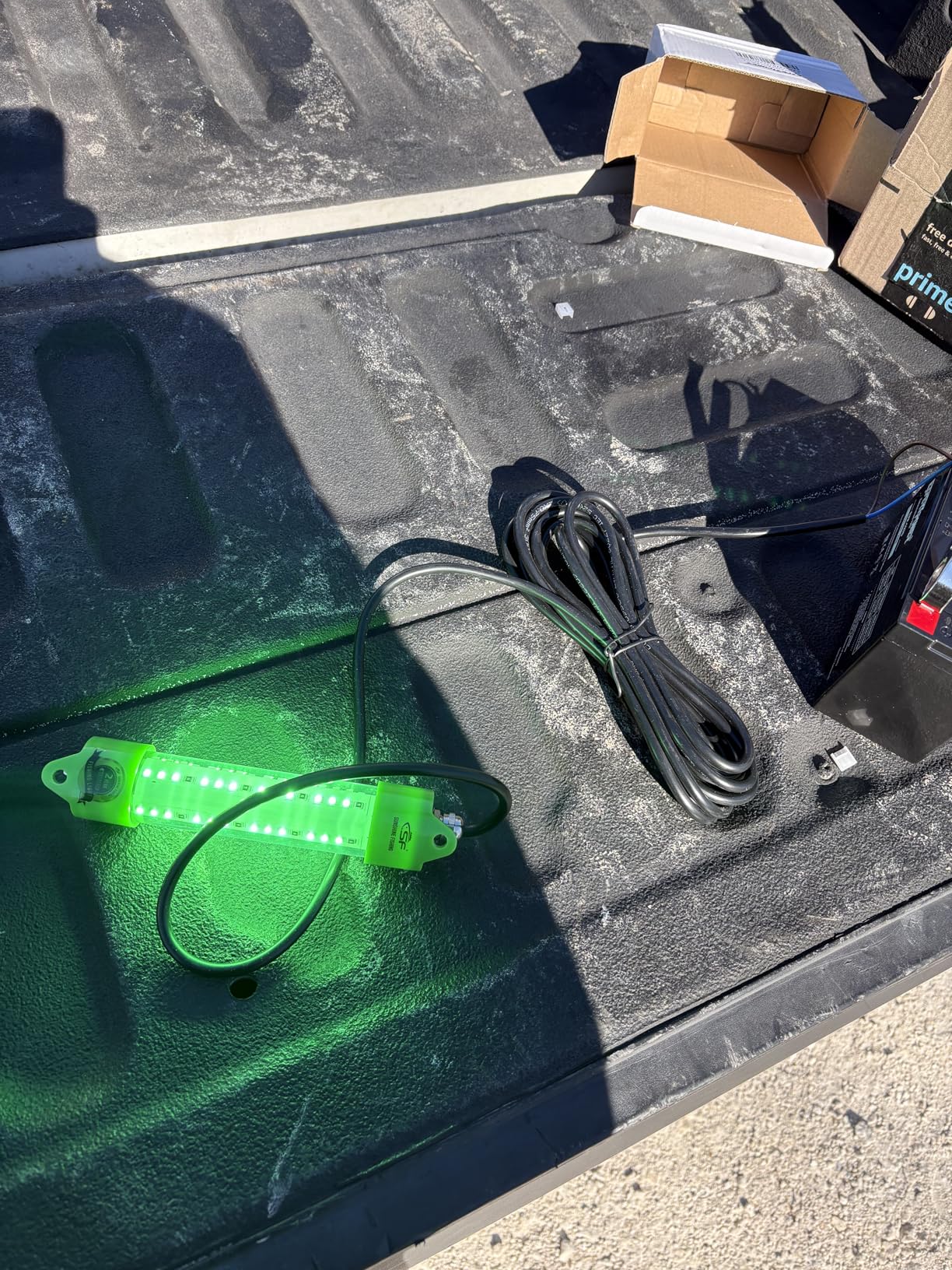 SF DC 12V LED Underwater Fishing Light 45W 70W 100W Fish Attracting Light 5600 7000 13000lm Green Fishing Light Submersible for Dock and Boats IP68 Waterproof with Cigarette Lighter or Battery Clips customer photo 1