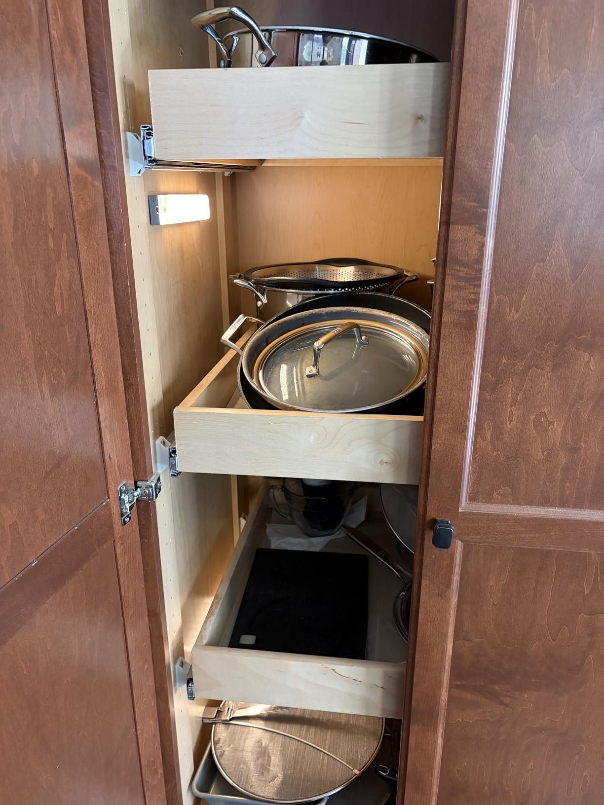 EZVALO 6-Pack Under Cabinet Lighting with Charging Station, 2000mAh Rechargeable Wireless Motion Sensor Lights, 3 Color Temps, Dimmable, Timer, Magnetic, with Remote Control for Kitchen, Closet, Stair customer photo 2