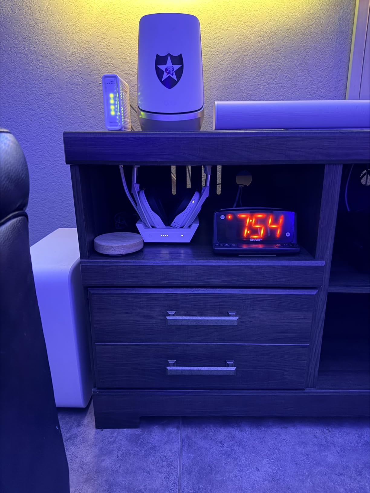 Logitech G Astro A50 Multi-Platform Wireless Gaming Headset + Base Station for PS5/Xbox/PC: PLAYSYNC Audio Switcher, <16bit/48kHz (Console), <24bit/48kHz (PC), 24hr Battery, 2.4GHz & BT - Black customer photo 2