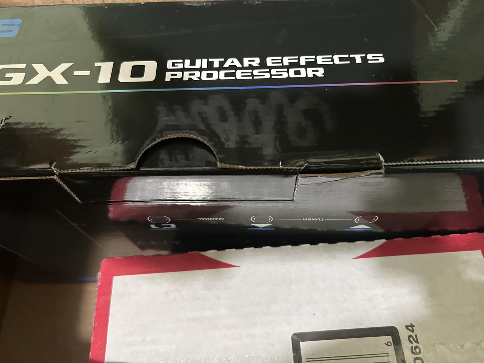 BOSS GX-10 | Compact Guitar & Bass Effects Processor | GX-100 Sound Engine | Colour Touch Display | 32 Amp Types & 170 BOSS Effects | Multi-mode Footswitches & Expression Pedal | AIRD Technology customer photo 1